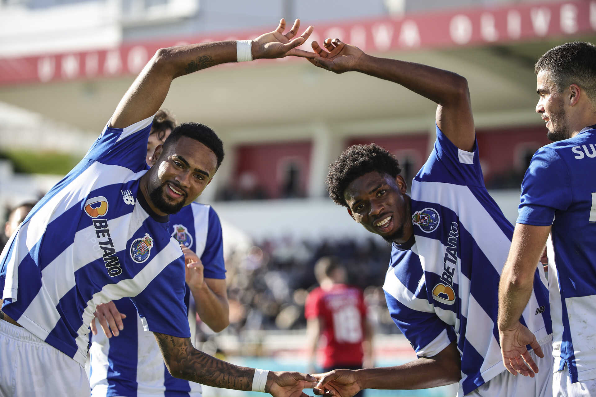 FC Porto B Bate Oliveirense Com Wendel Silva Em Destaque