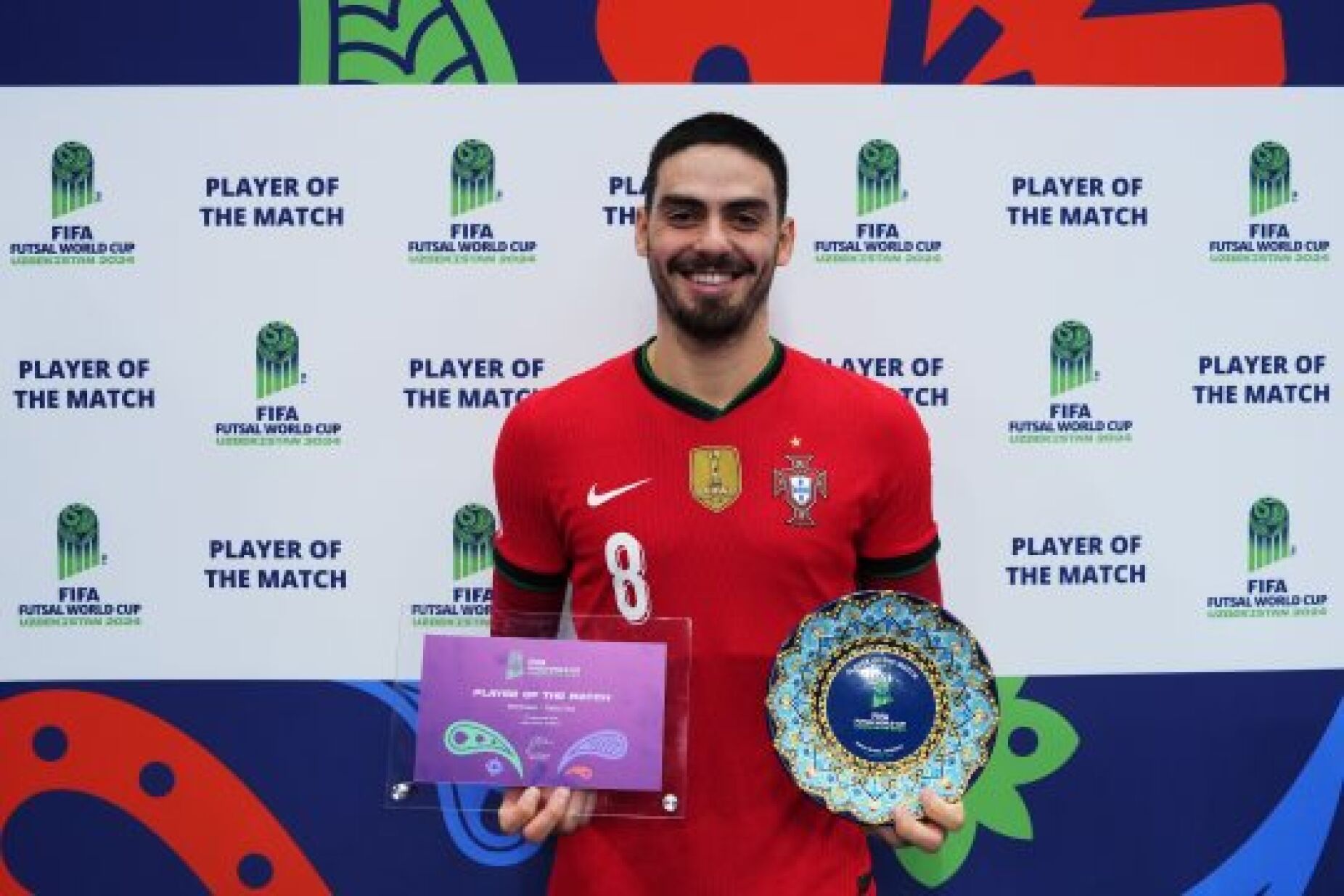 Erick Mendonça destaca-se no Mundial de futsal: "Não venham dizer que estão a comprar o ‘staff’ da FIFA..."
