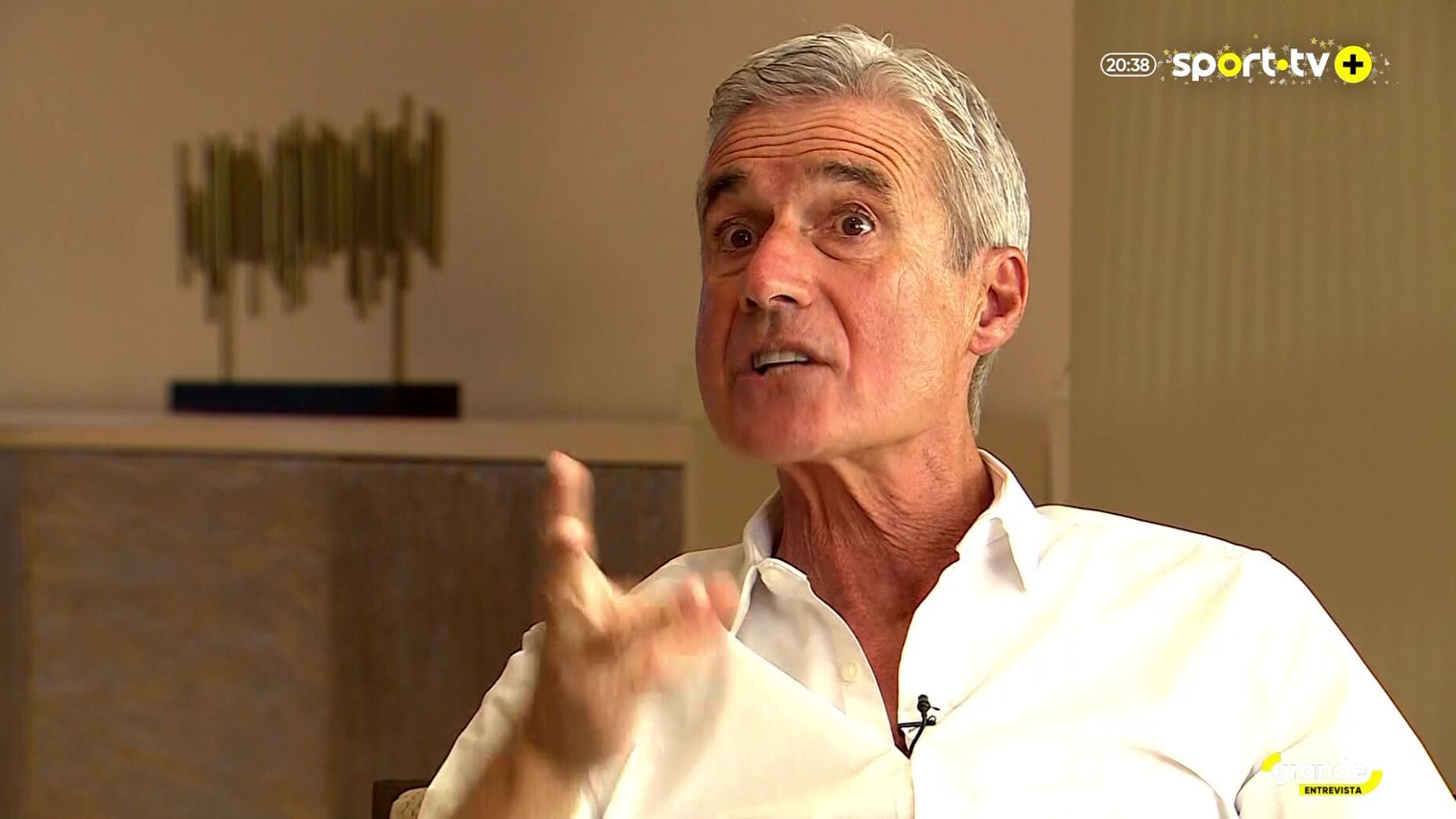 Luís Castro e o FC Porto: "Nunca treinei a equipa A. Três meses é um flash"