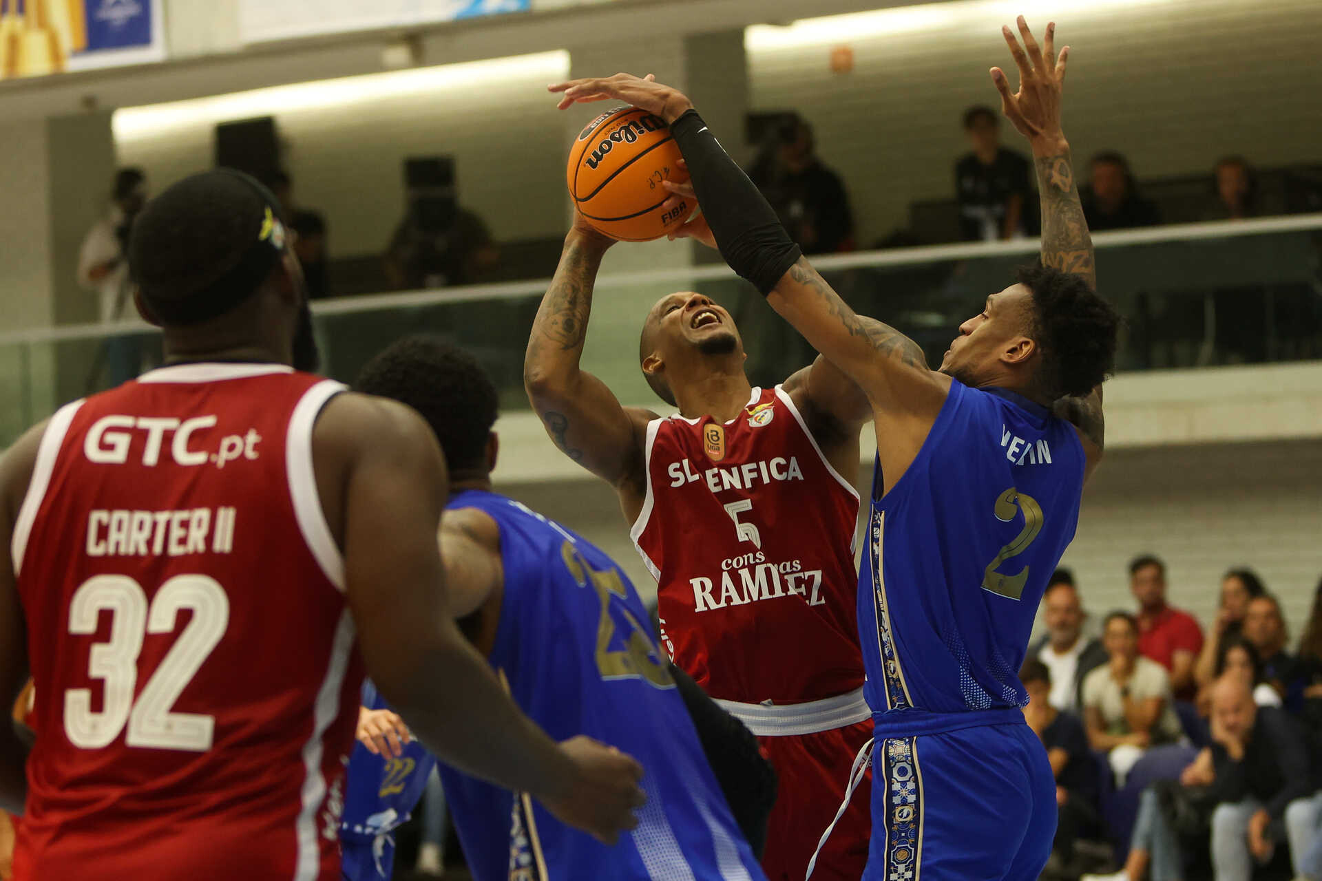 FC Porto vence Benfica, evita título dos encarnados e leva final de  basquetebol para o quarto jogo – Observador