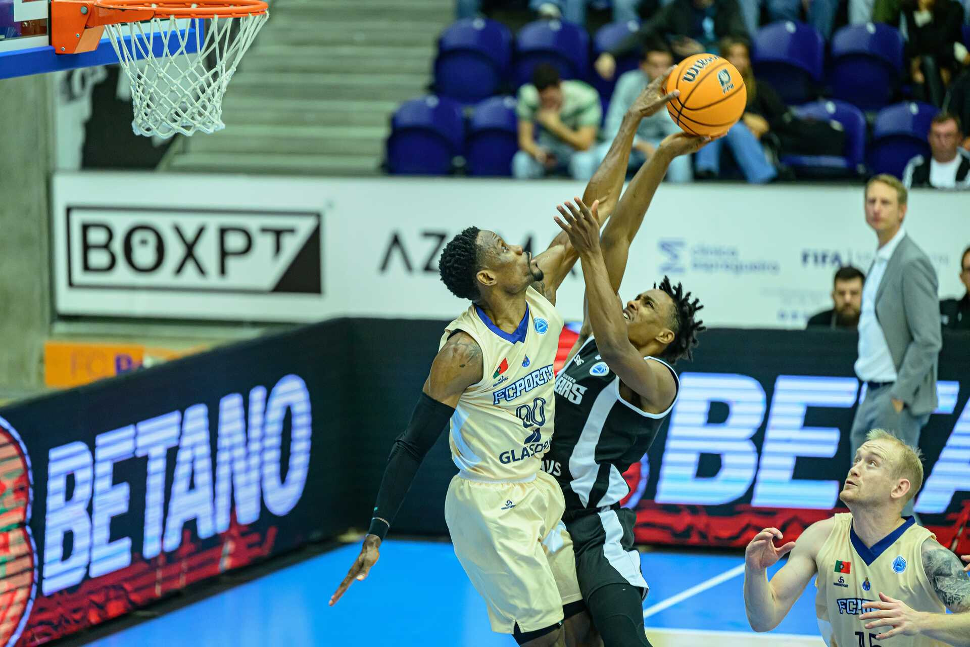 Basquetebol: F. C. Porto perde na Turquia e falha apuramento direto na Taça  da Europa