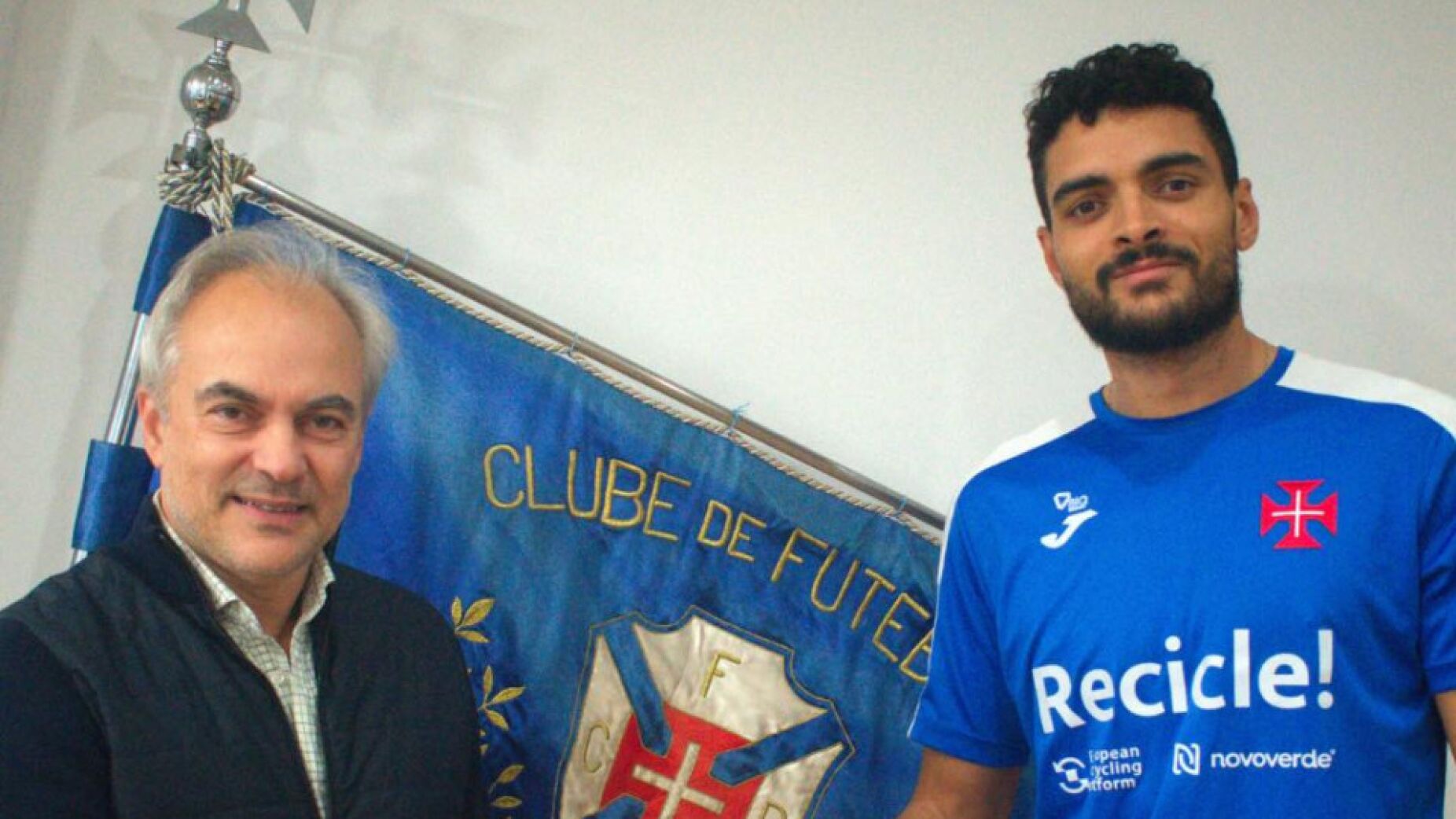 Oficial: Tiago Ilori volta ao ativo e assina pelo Belenenses