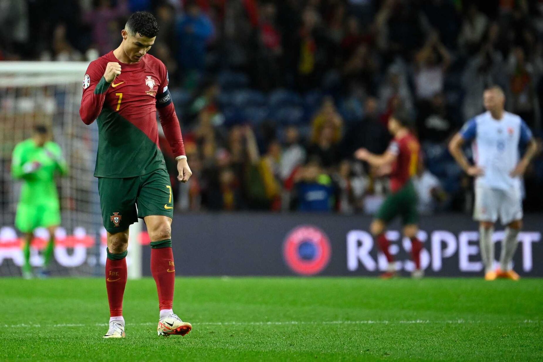 Ronaldo entre o “dia especial no futebol” e o “triste” na Madeira