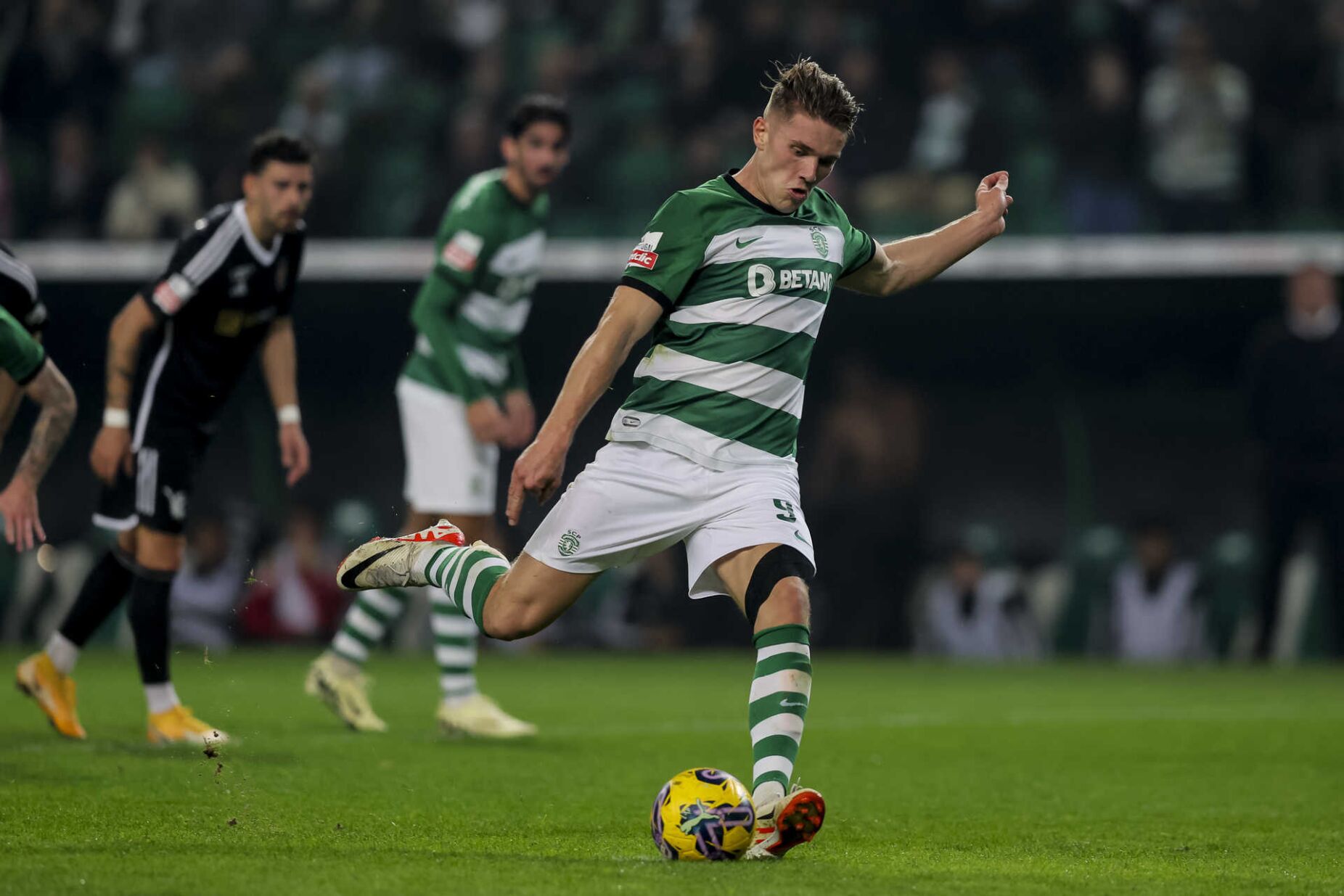Gyokeres: "Se vou ficar no Sporting na próxima época? Nunca se sabe..."