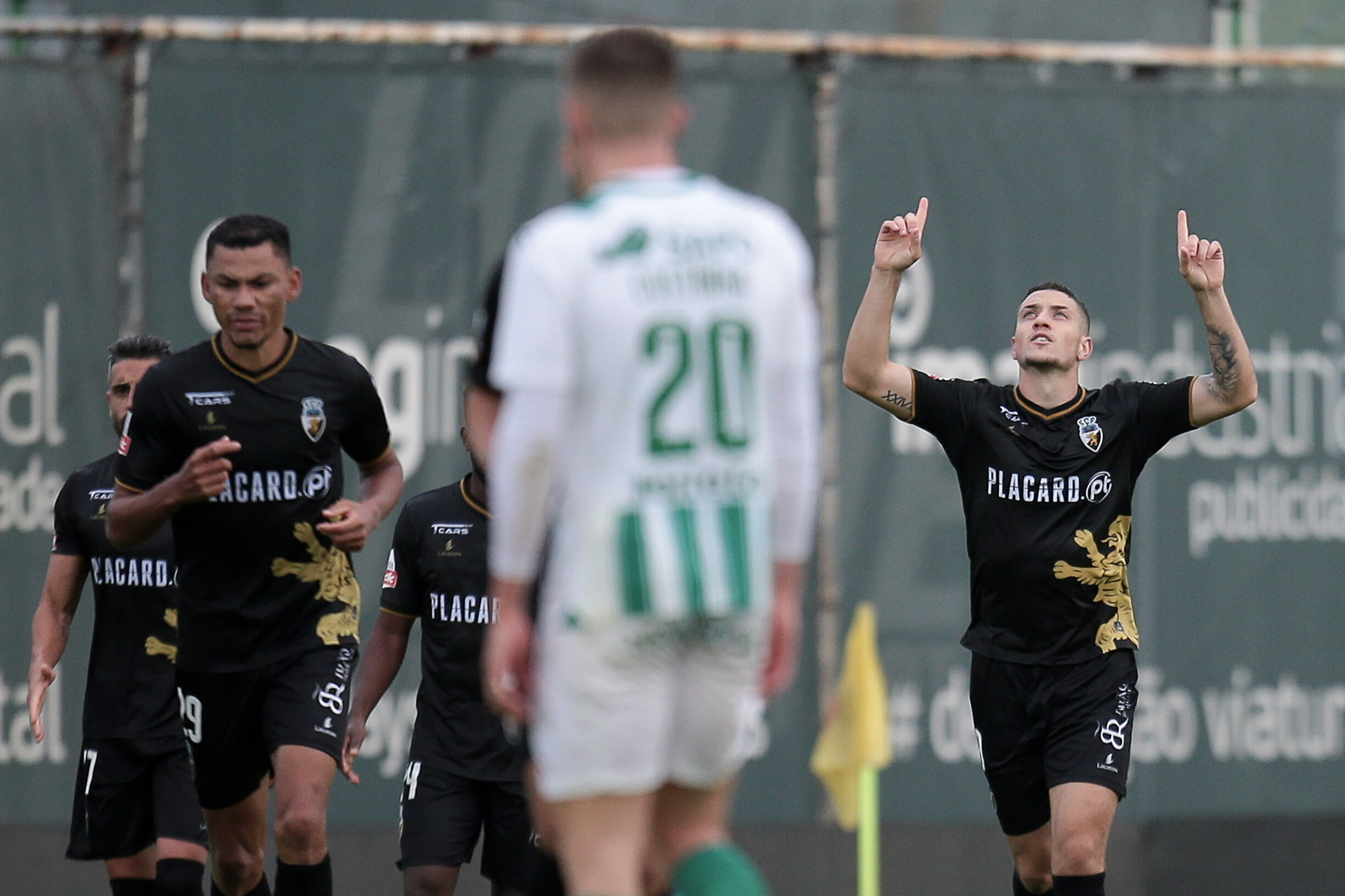 Quatro golos para ver em 54 segundos: o resumo do Arouca-Rio Ave