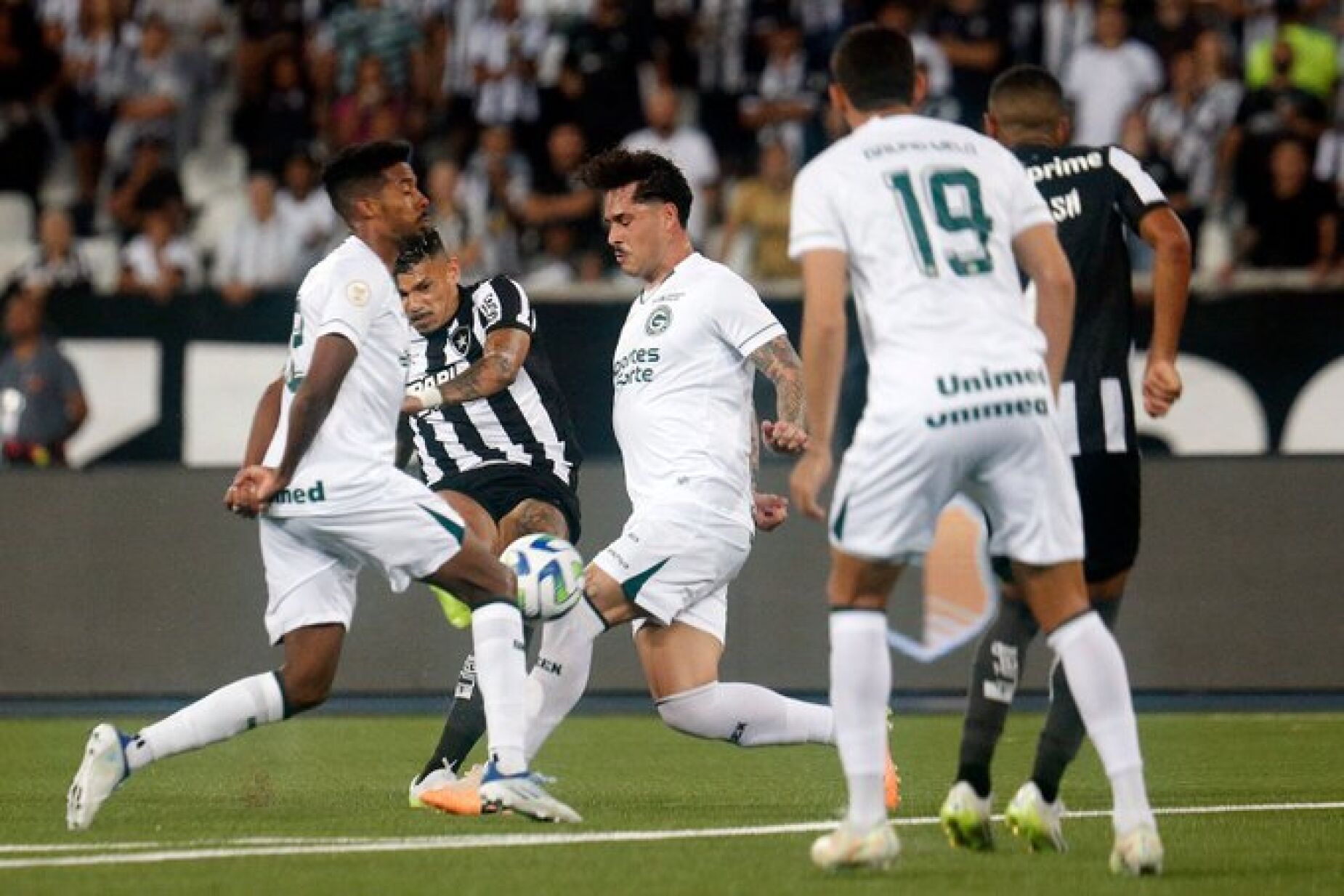 Botafogo de Futebol e Regatas - Jogar bem e vencer