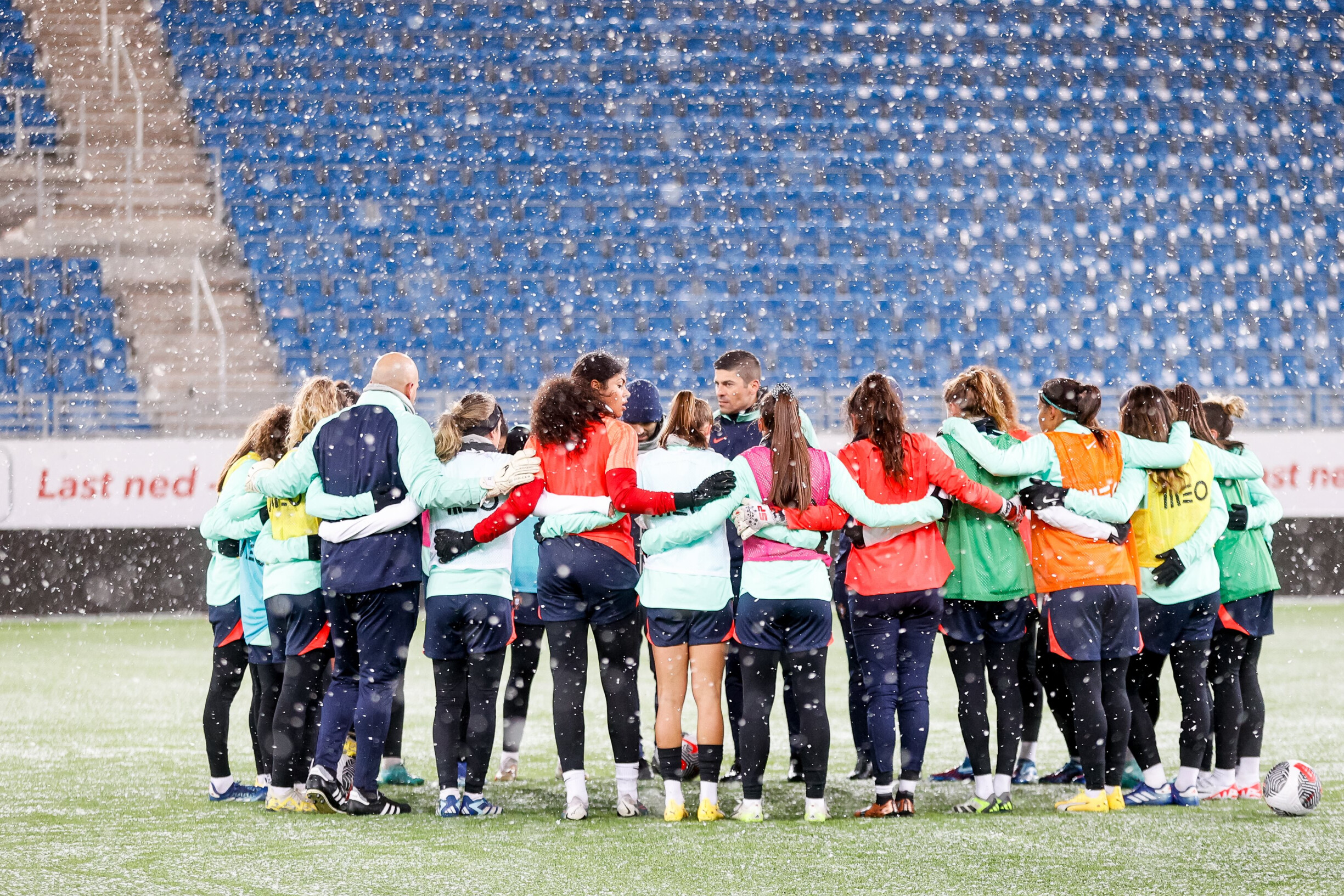 Visão  Carole Costa regressa para últimos jogos na Liga das Nações, Diana  Silva de fora