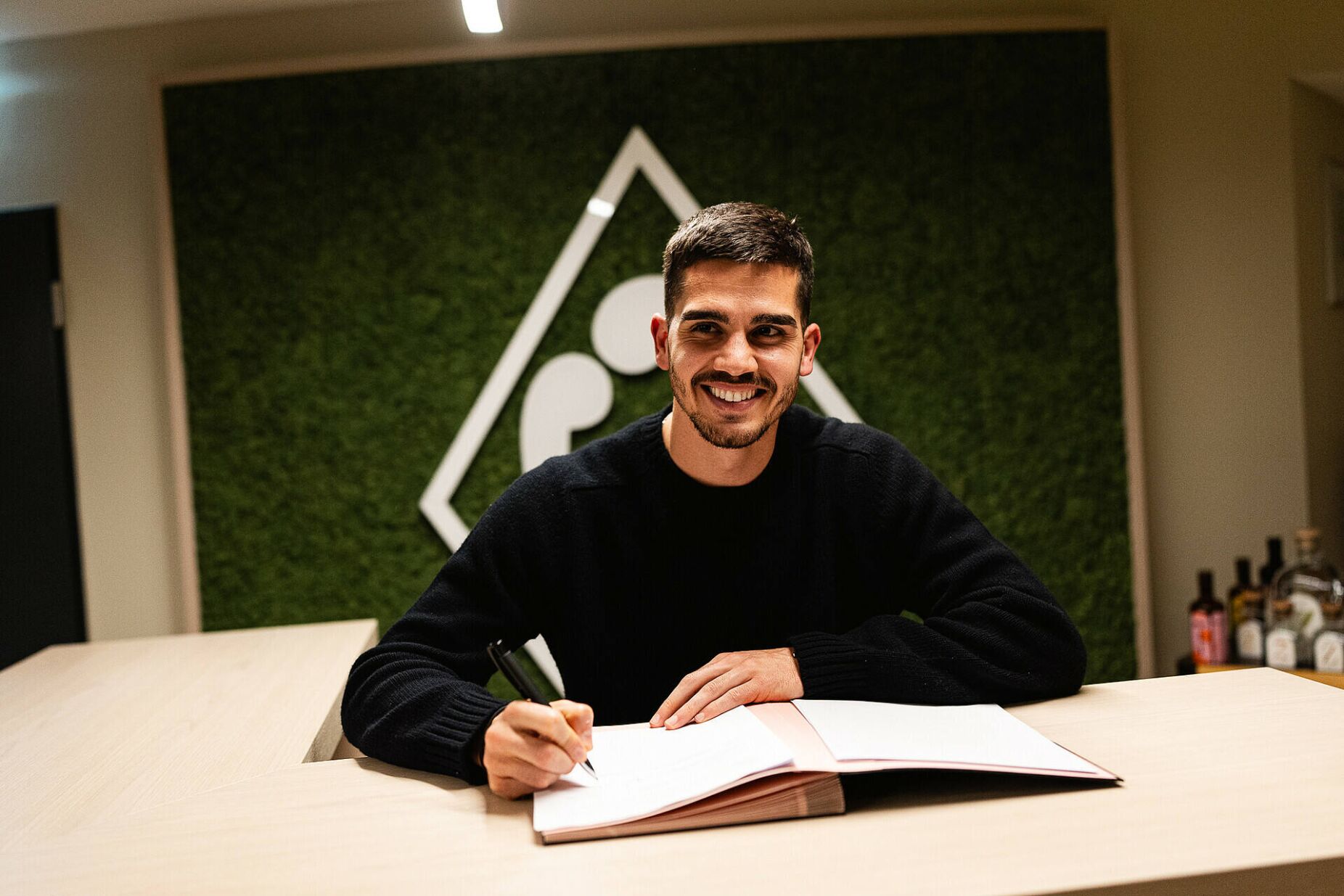 Oficial: André Silva emprestado pelo Leipzig ao Werder Bremen