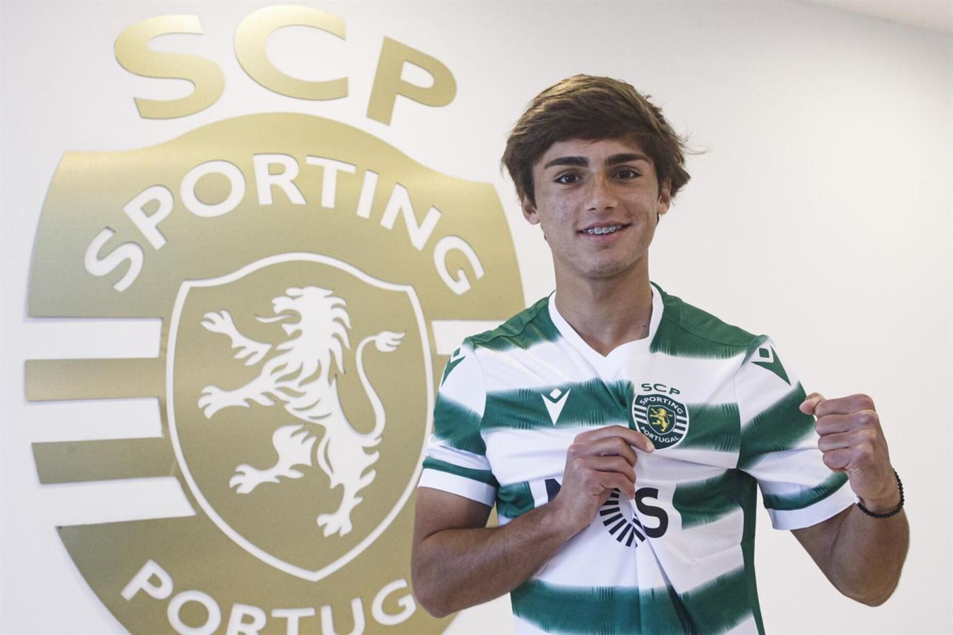 Tiago Ferreira é estreia nos convocados do Sporting