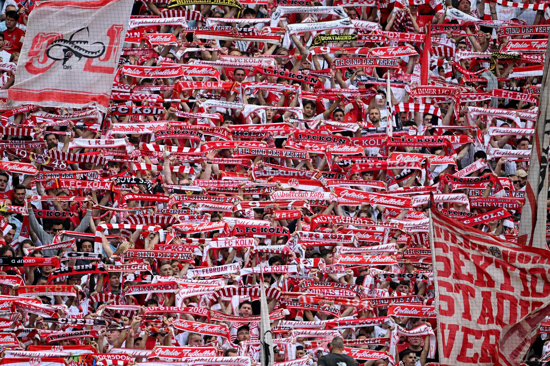 Clubes da Bundesliga pretendem vender direitos TV dos próximos 20 anos