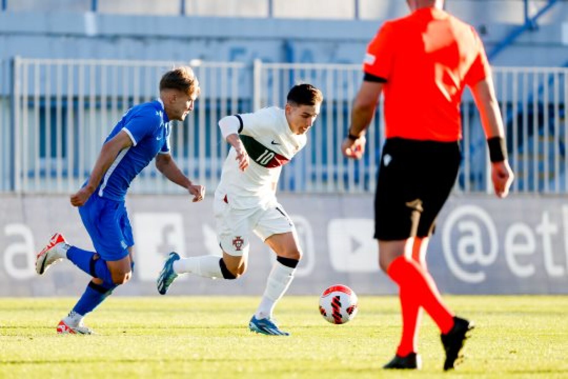 AO VIVO: Bielorrússia-Portugal na qualificação para o Europeu sub