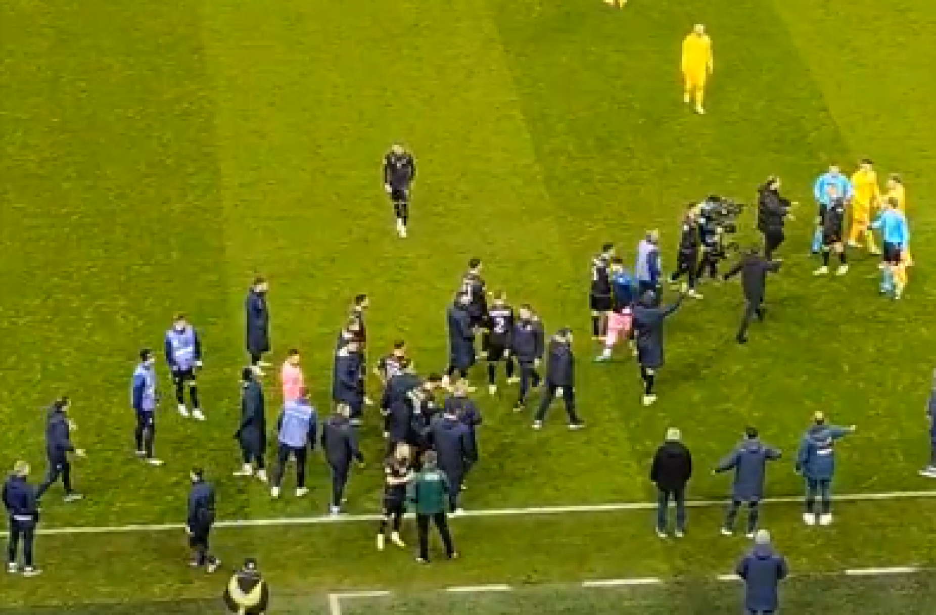 Kosovo abandona joga na Roménia após cânticos pela Sérvia