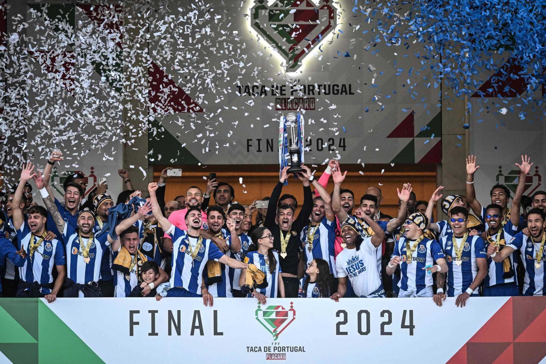 Sérgio Conceição deixa 11 troféus após sete anos no FC Porto