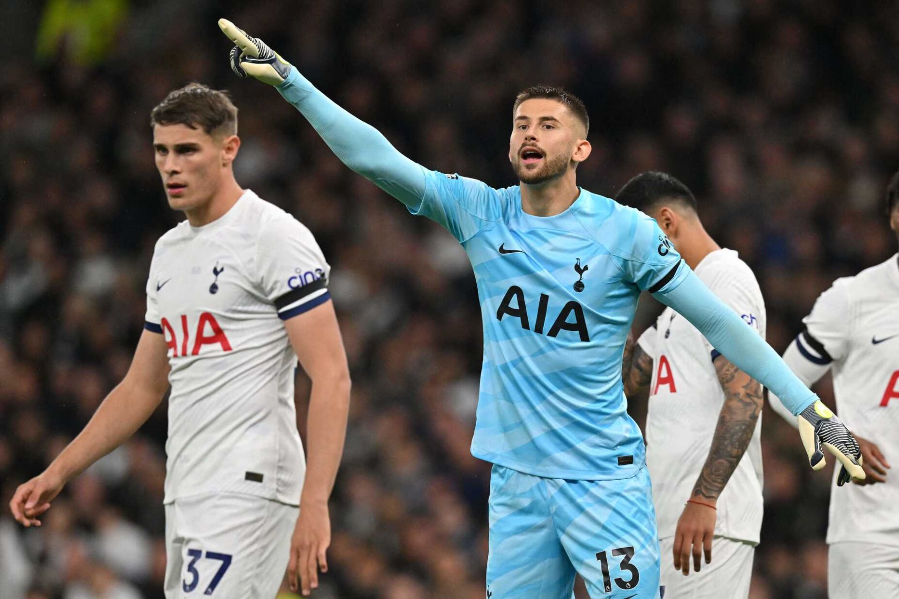 Herdeiro de Lloris impressiona no Tottenham: eis os dados