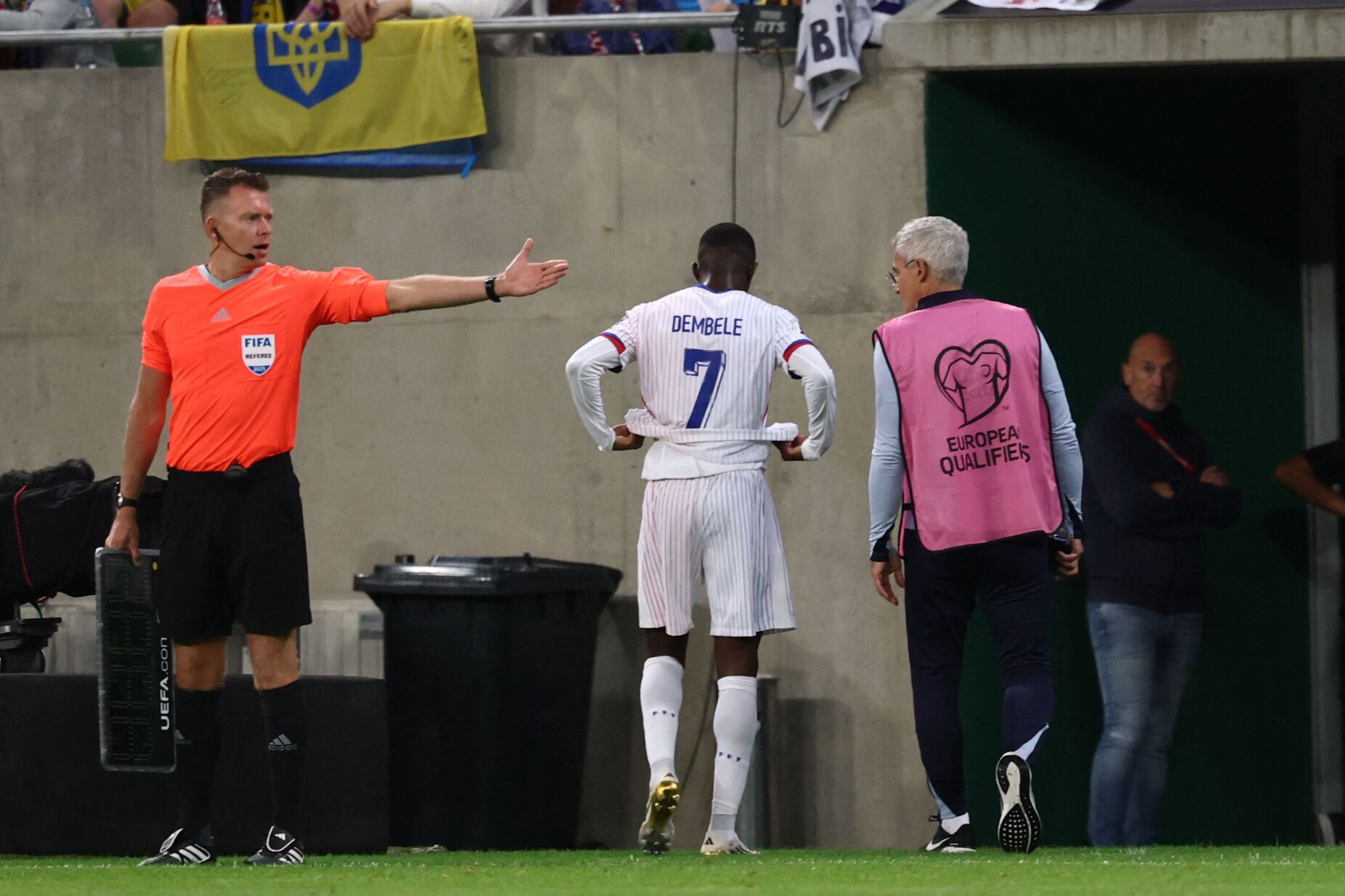 PSG critica Federação Francesa após lesões de Dembélé e Doué e pede mudanças