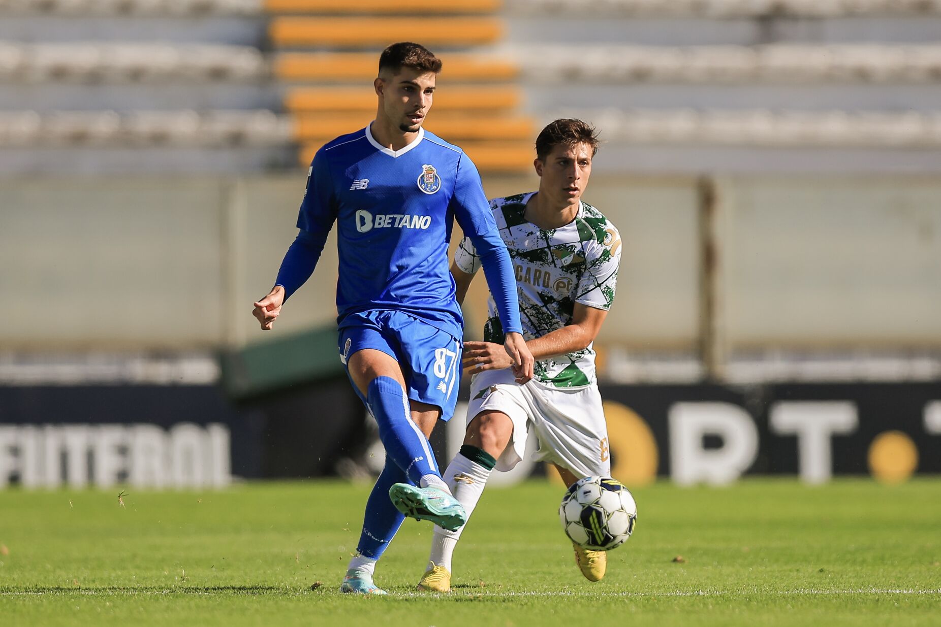 Bernardo Folha: renovação ainda não passou ao papel no FC Porto