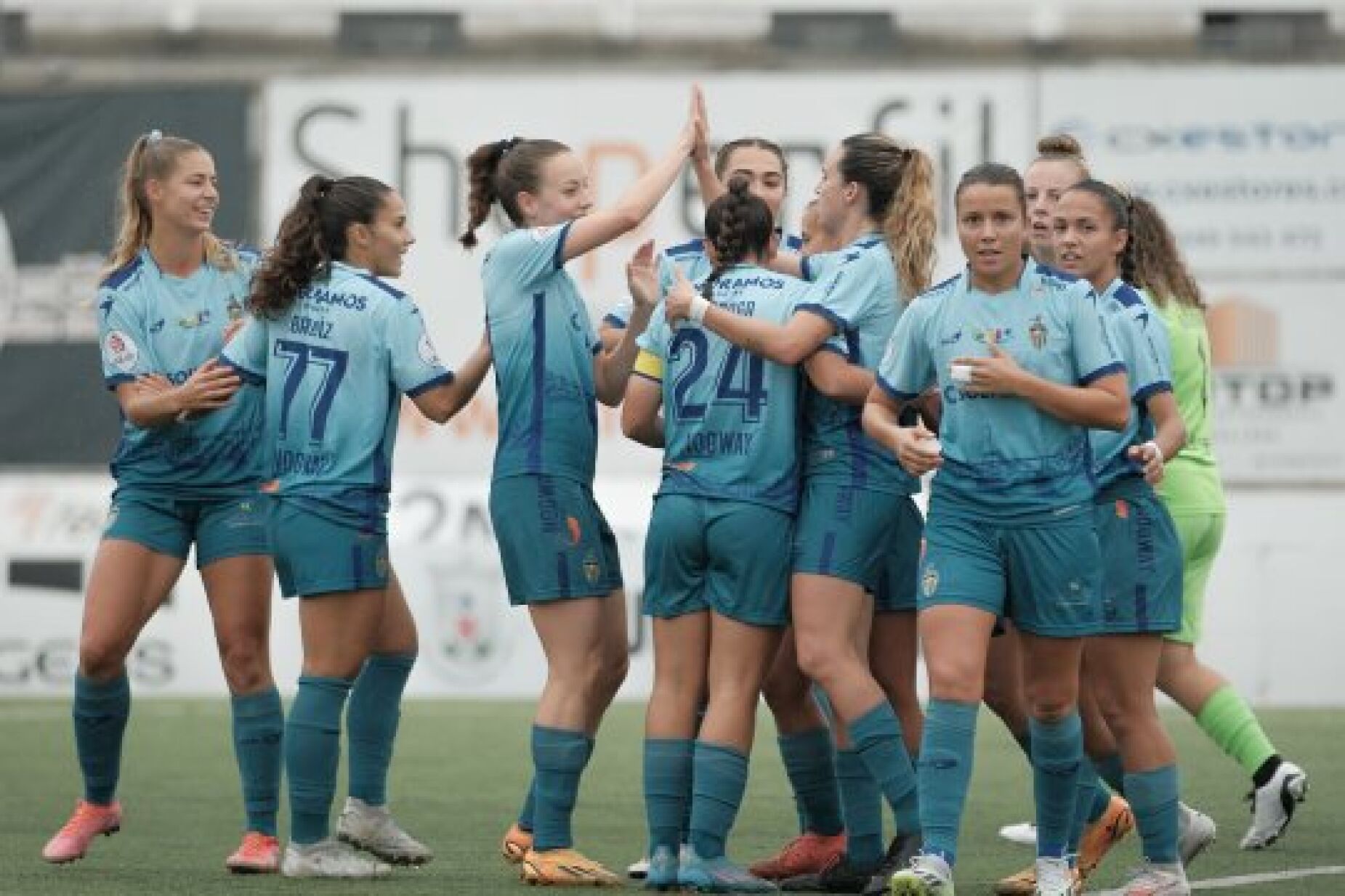 Equipa de futebol feminino do Racing Power Football Club não perdeu  qualquer jogo desde a sua fundação