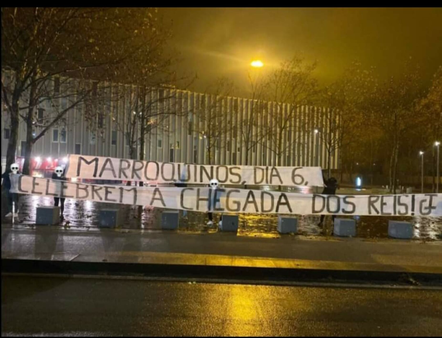 Adeptos do V. Guimarães provocam Braga: "Celebrem a chegada dos reis"
