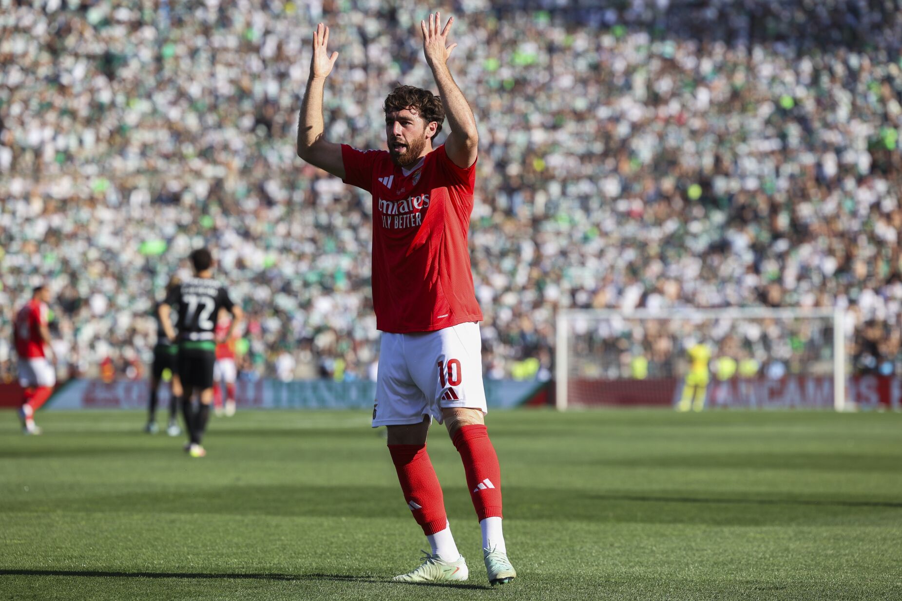 Kokçu já terá comunicado ao Benfica o desejo de rumar ao Besiktas