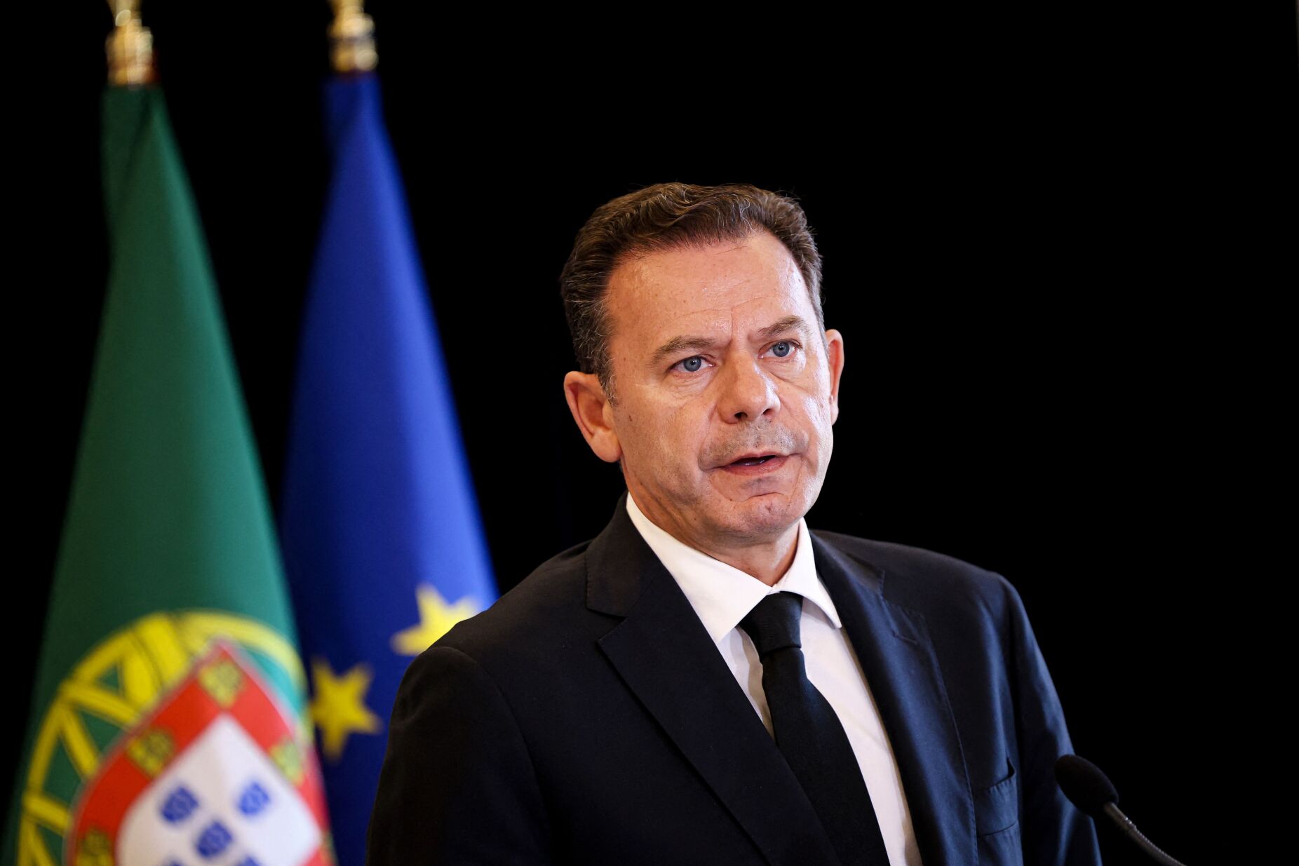 Elevador da Glória: Luís Montenegro promete celeridade e apoio da TAP