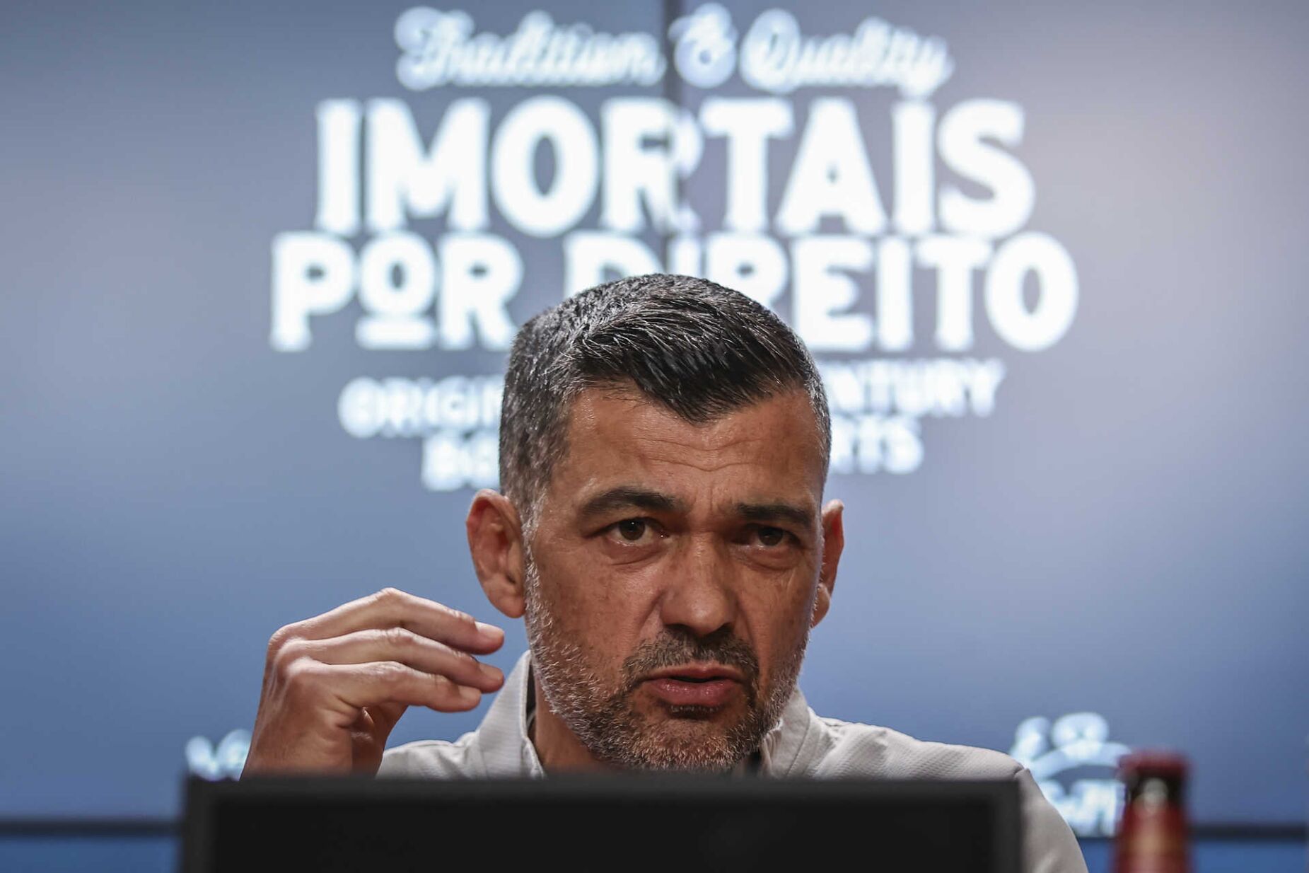 O futuro no FC Porto, as palavras de Varandas e a cervejinha com Amorim. Tudo o que disse Sérgio Conceição