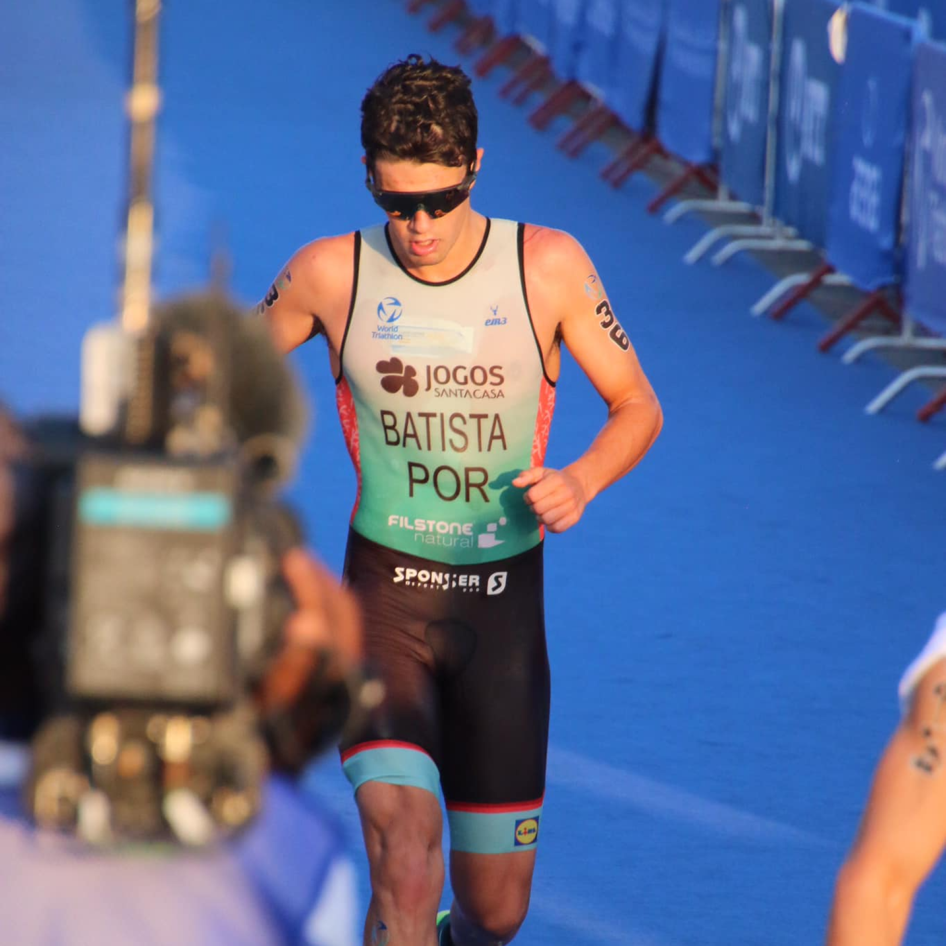 Ricardo Batista sagra-se campeão europeu de triatlo sprint