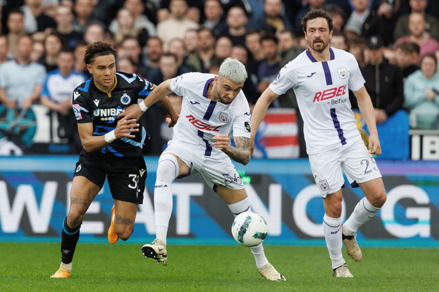 Debast está muito perto: Sporting já convenceu o central, falta o Anderlecht
