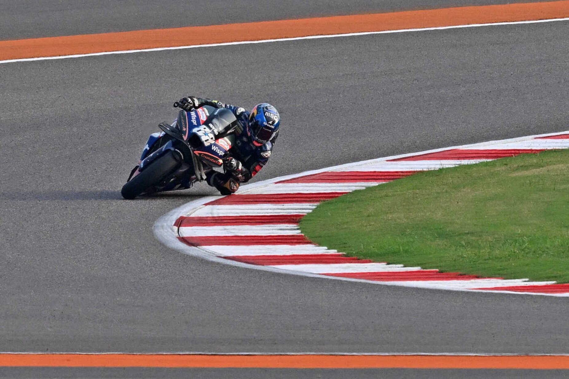 Sem Marc Márquez, Honda olha para Miguel Oliveira