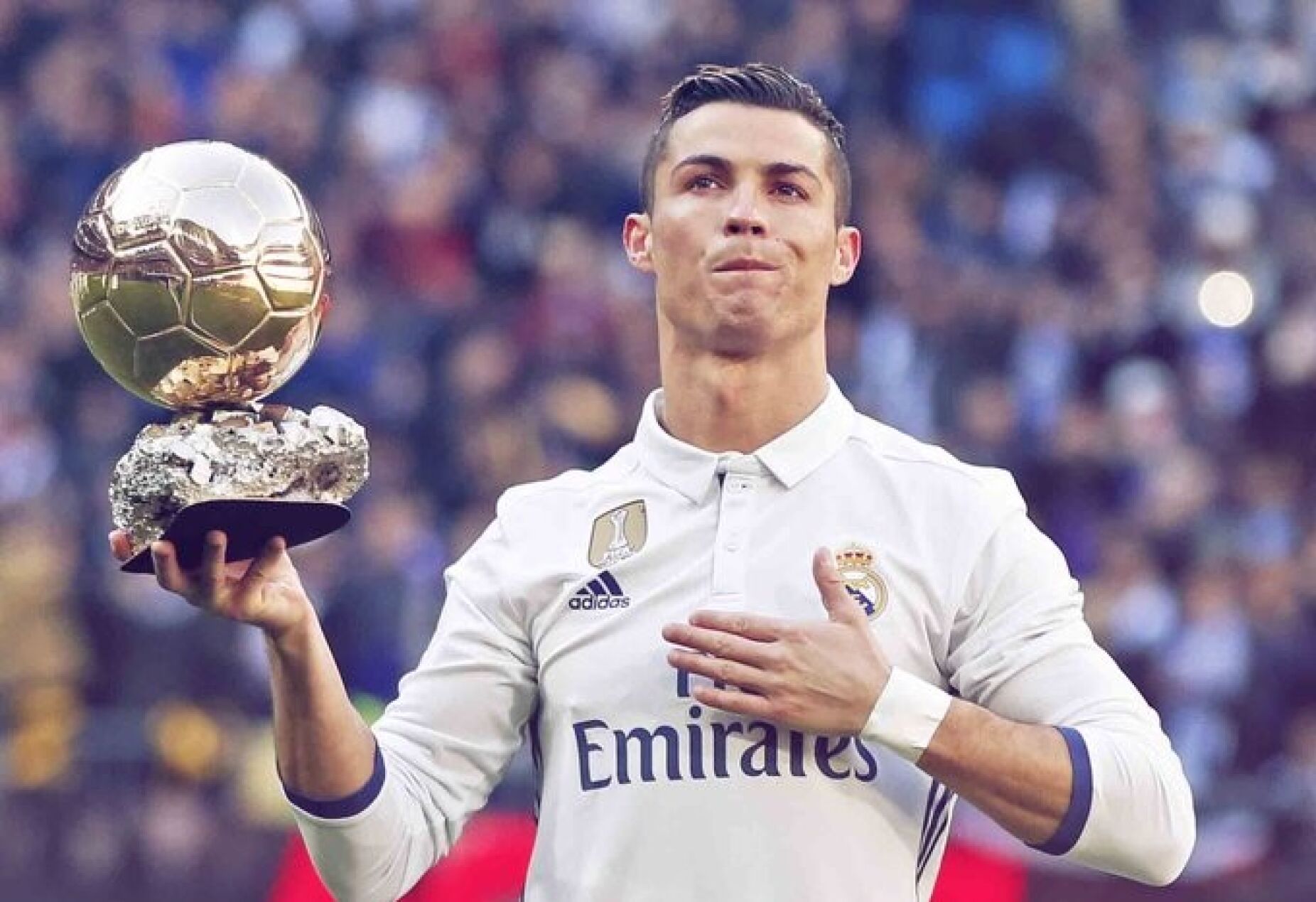 Bola de Ouro: Ronaldo e Messi fora dos nomeados pela primeira vez desde 2003