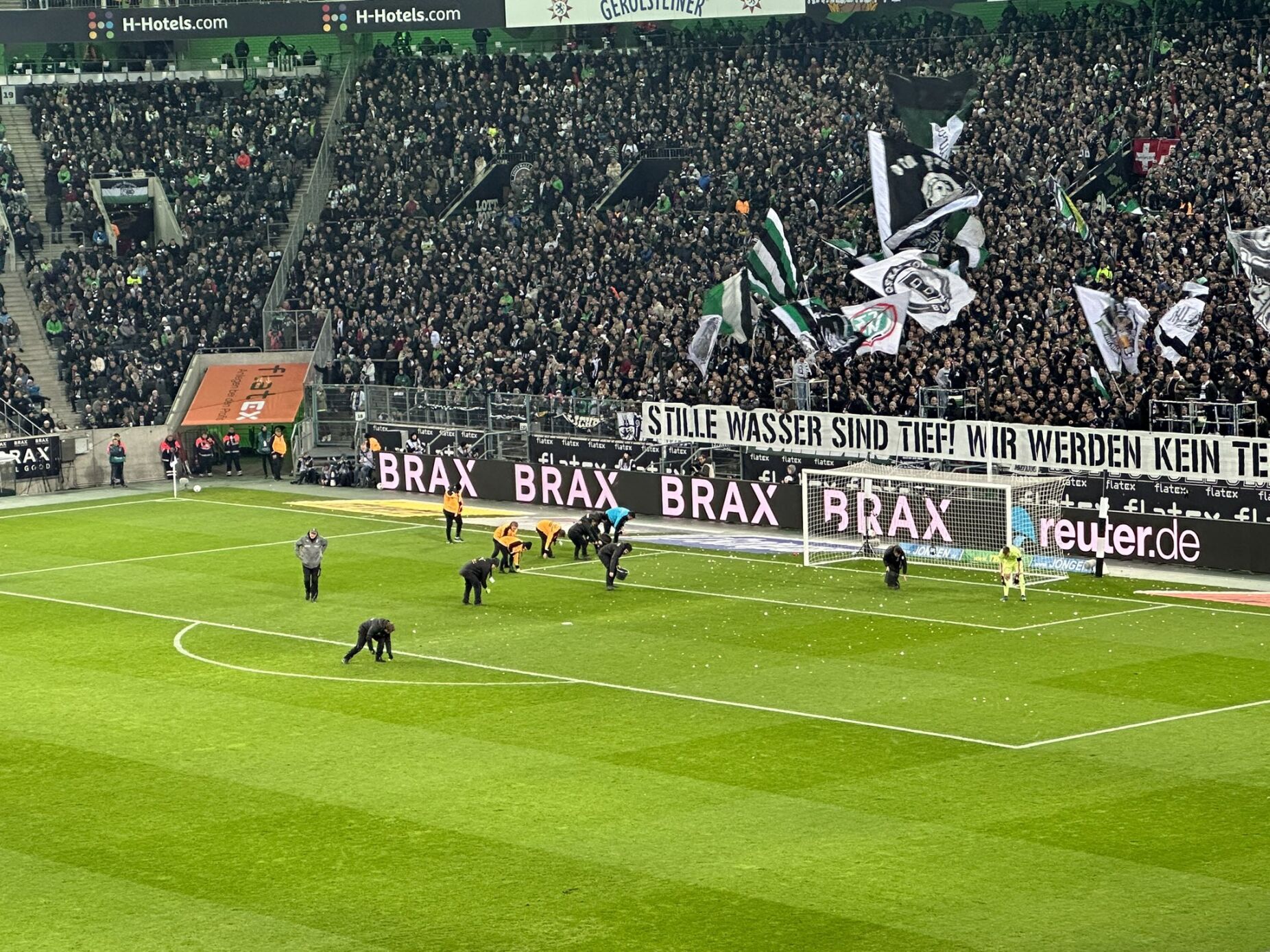 Empate na Alemanha em jogo marcado por protesto peculiar