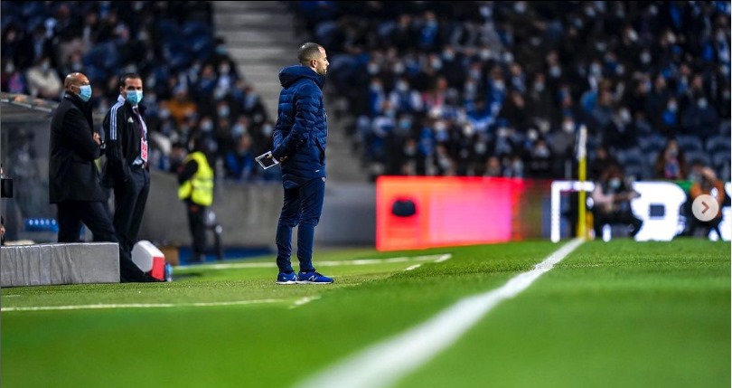 Vítor Bruno não tem equipa técnica fechada, mas desvenda dois nomes
