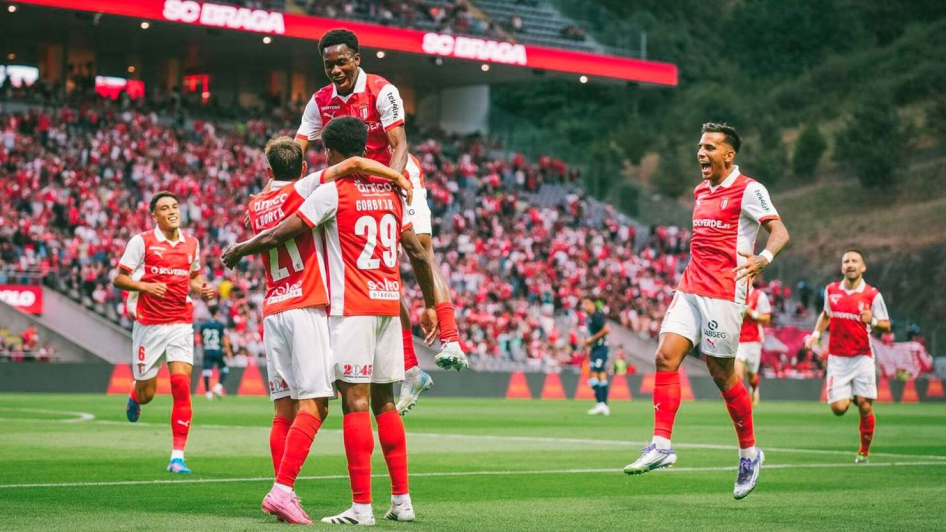Braga bate Celta de Vigo e termina pré-época com golaço: ora veja