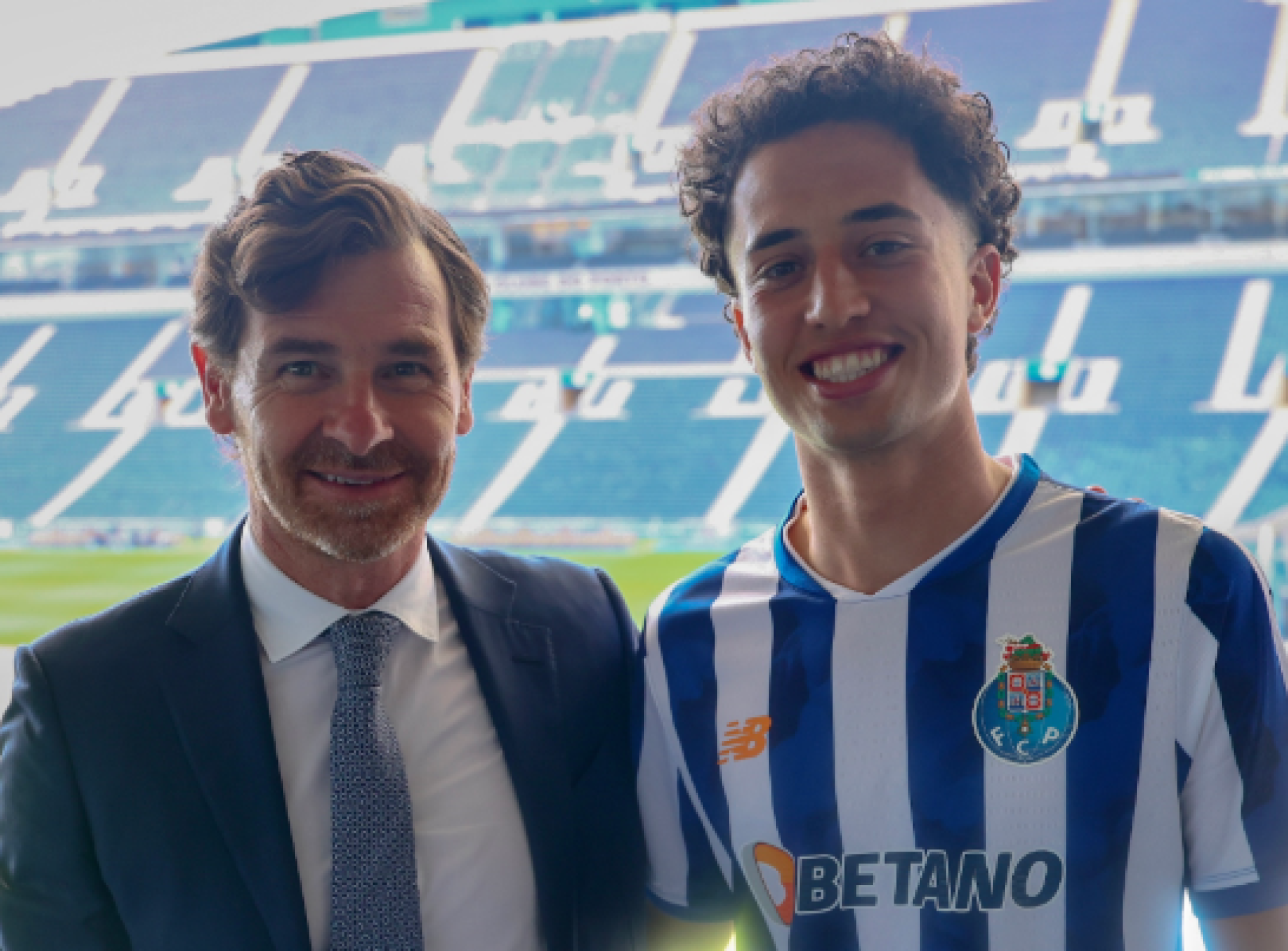 André Oliveira após renovar pelo FC Porto: "Sei o peso desta camisola"