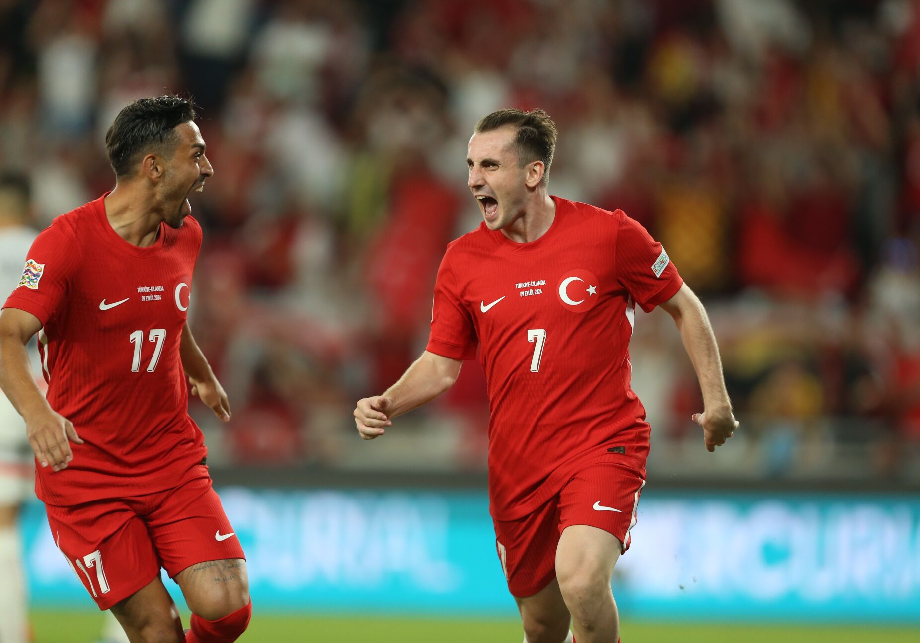Show de Aktürkoglu no Turquia-Islândia: hat-trick e ainda um golo anulado. Ora veja