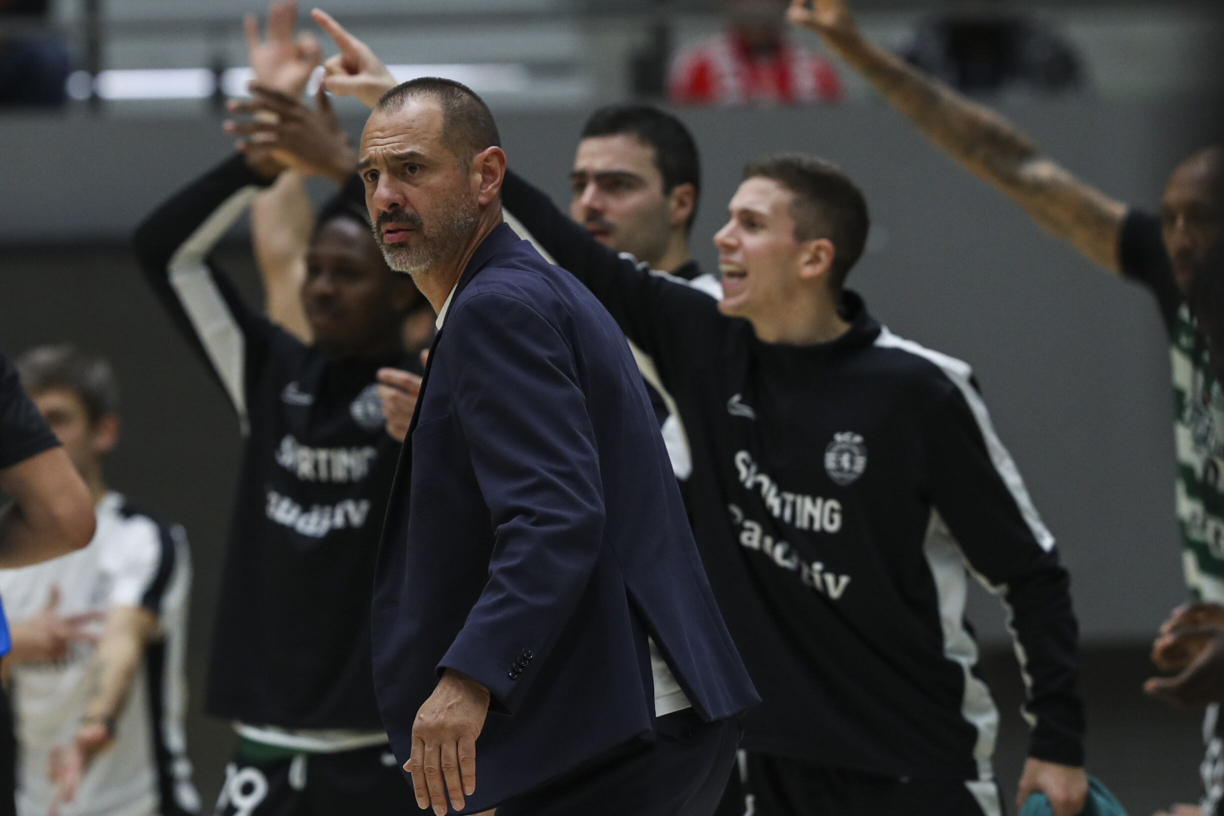 Benfica perde com Galatasaray e diz adeus à Champions de basquetebol