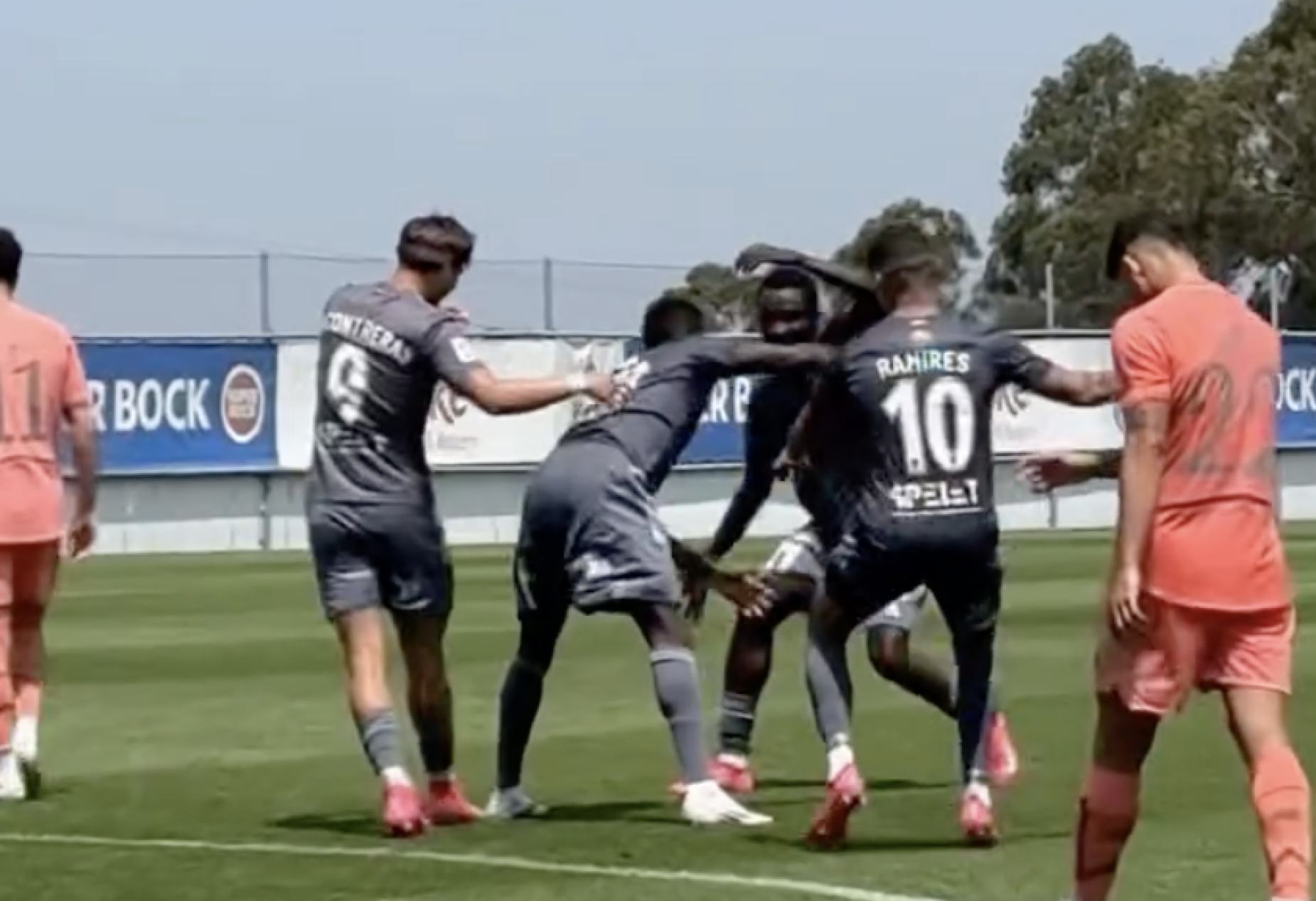 Os dois golos que deram a vitória ao Riga frente ao FC Porto. Veja aqui