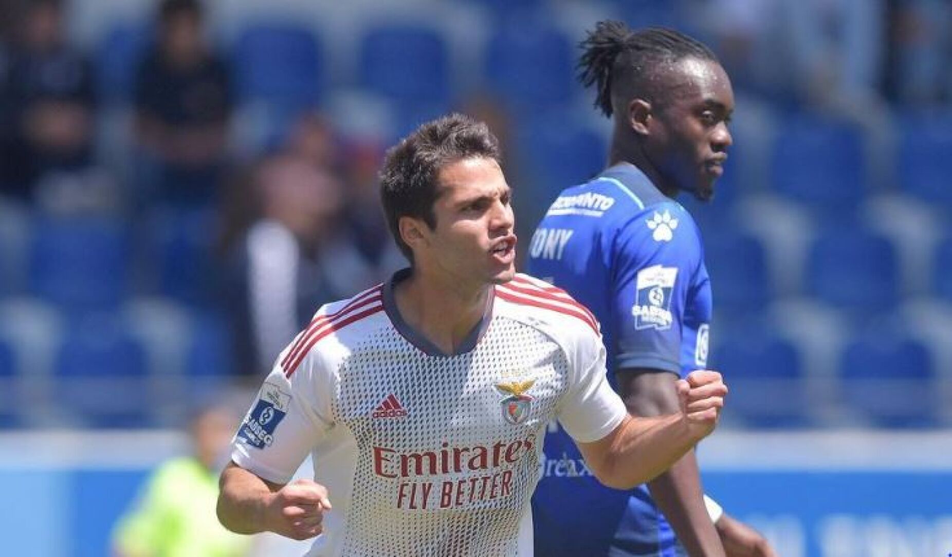 Henrique Pereira é reforço do Casa Pia por empréstimo do Benfica