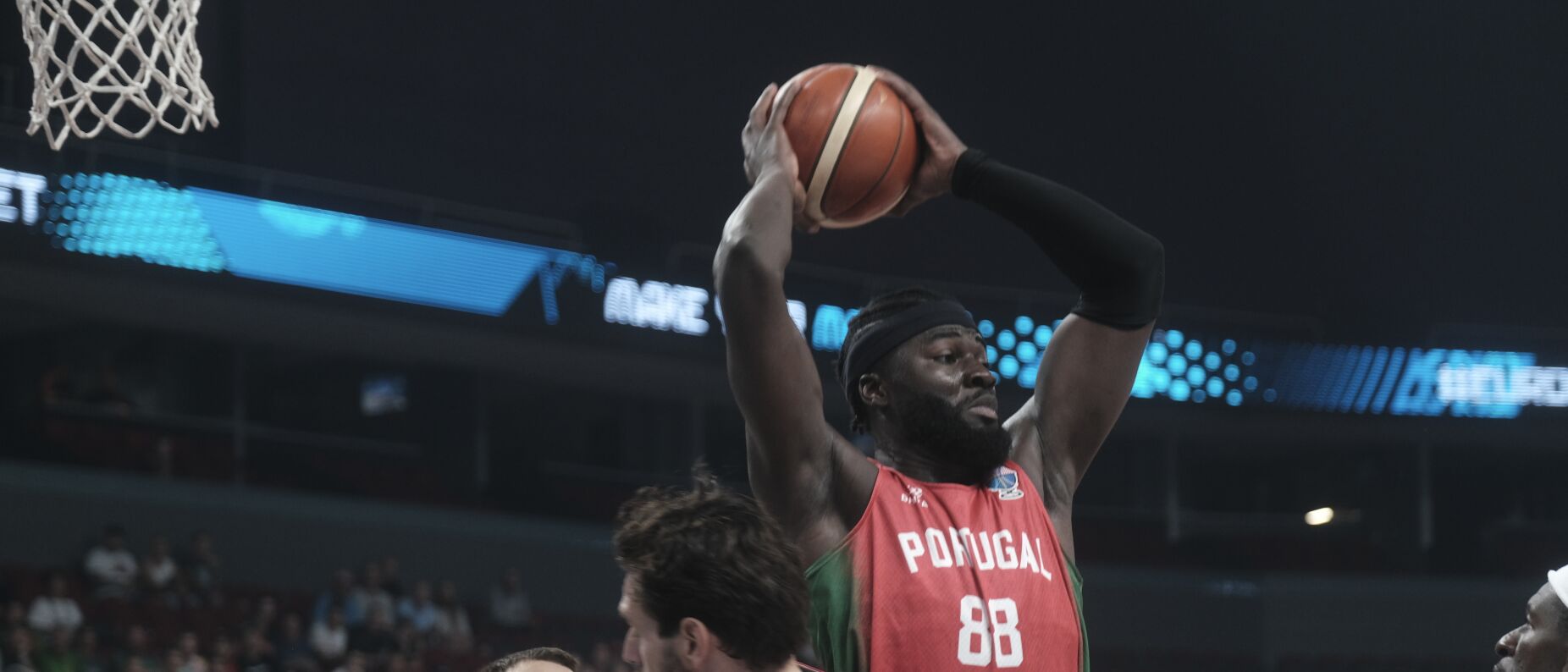 Portugal perde com a Alemanha e despede-se do EuroBasket'2025