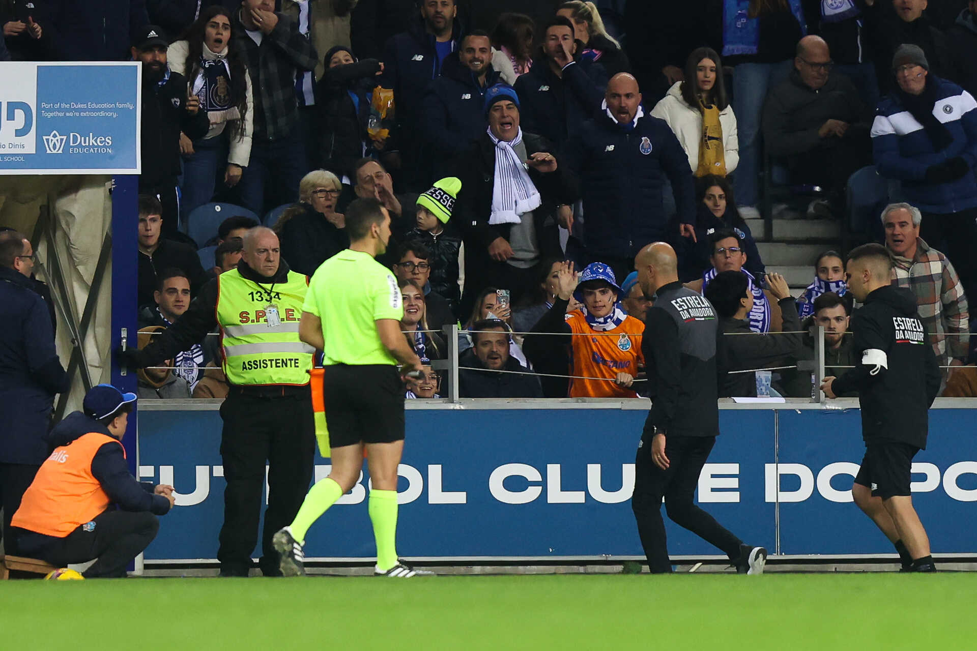 FC Porto-Estrela: what the referee and delegate’s reports say about the incidents in the Dragão tunnel