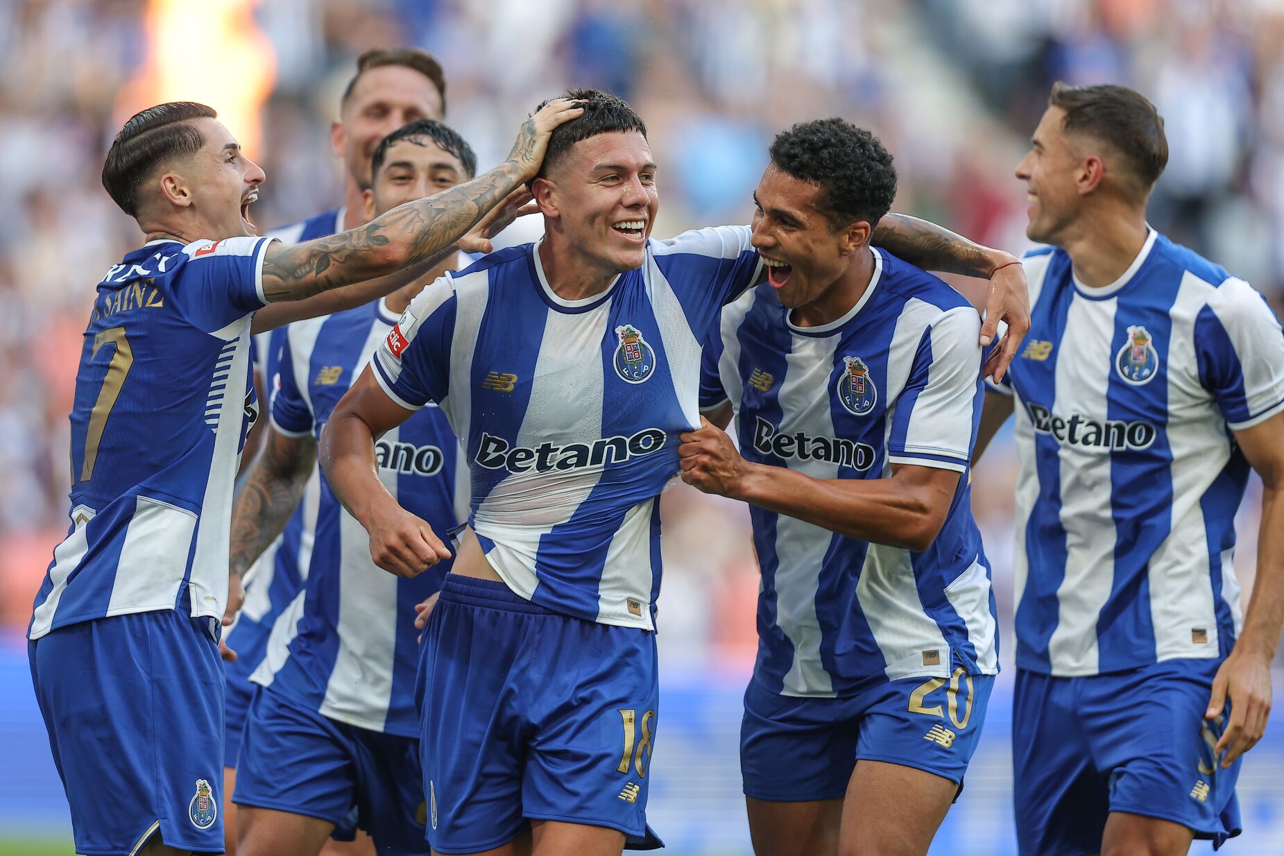 Lista de inscritos do FC Porto para a Liga Europa já é conhecida
