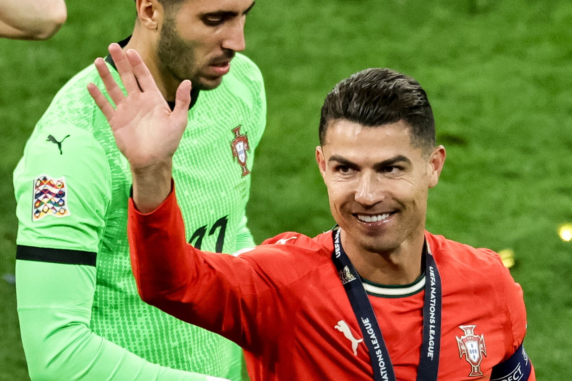 Cristiano Ronaldo garante que continua no Al Nassr: "Não vai mudar nada"