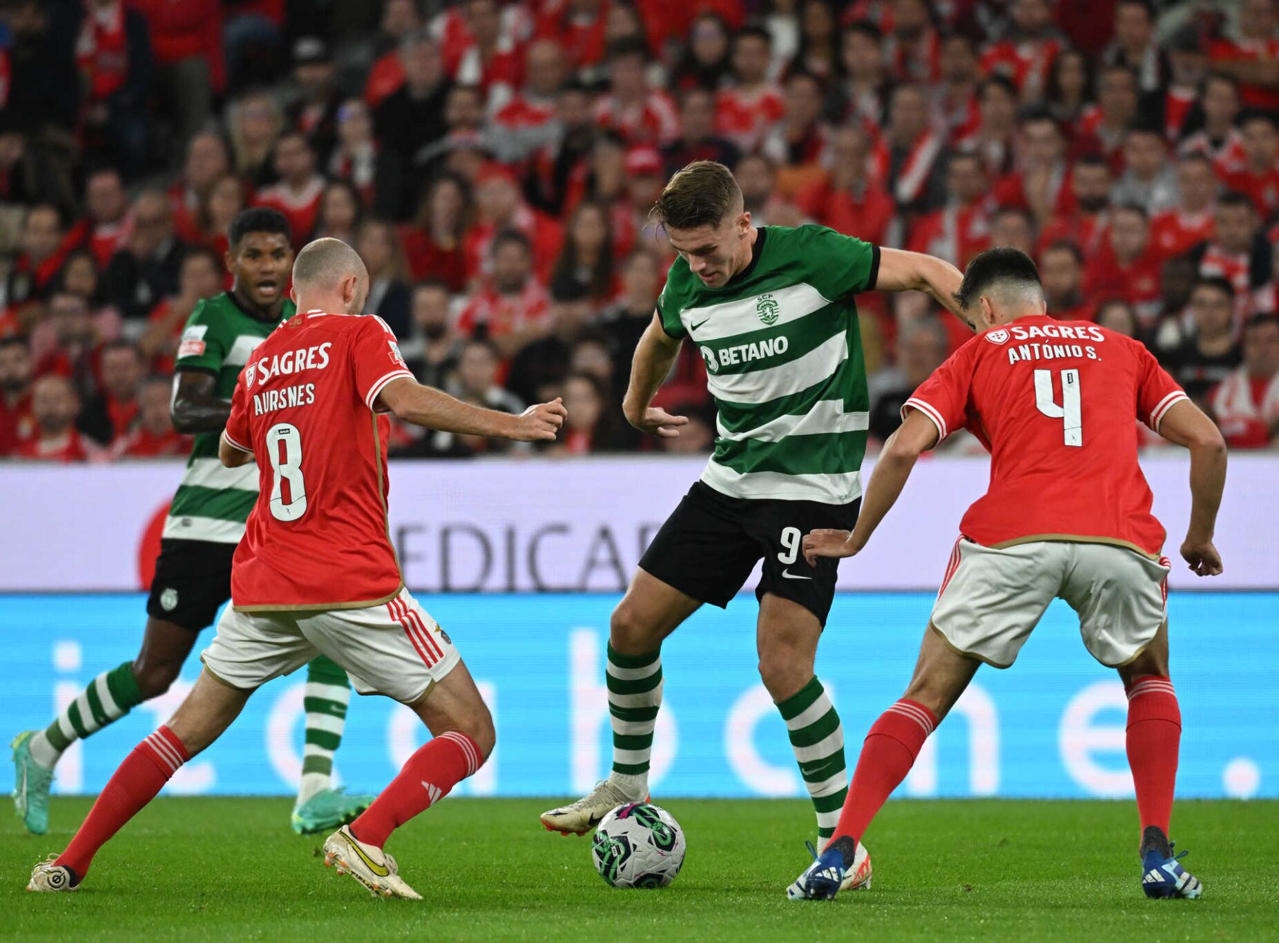 Gyokeres disponível para duelo decisivo do Sporting com a Atalanta