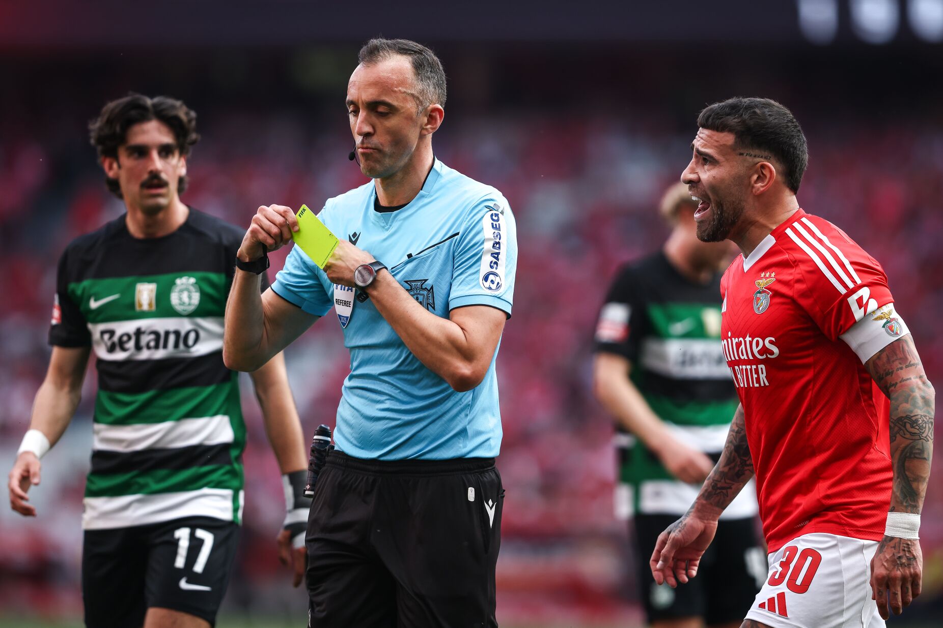 João Pinheiro vai ser quarto árbitro na final da Liga dos Campeões