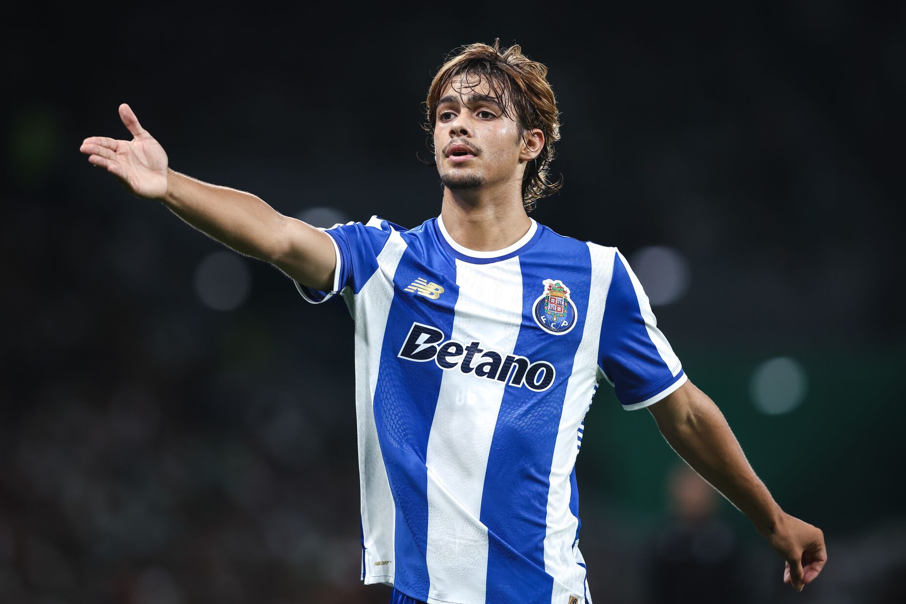 Rodrigo Mora e a afirmação no FC Porto: "Não queria que fosse assim, foi um ano a não repetir"
