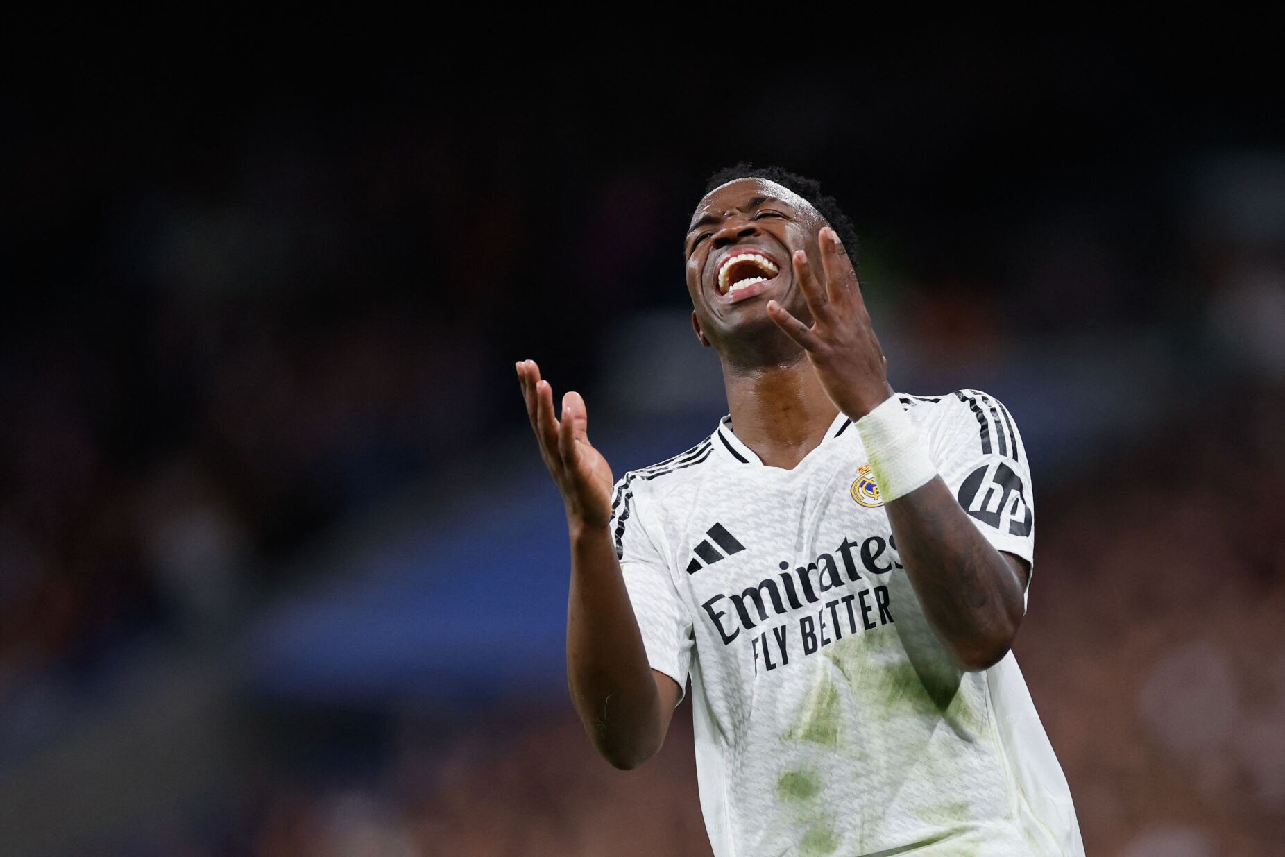 Vinícius Jr. arrisca suspensão devido a compra de clubes... com o Alverca pelo meio