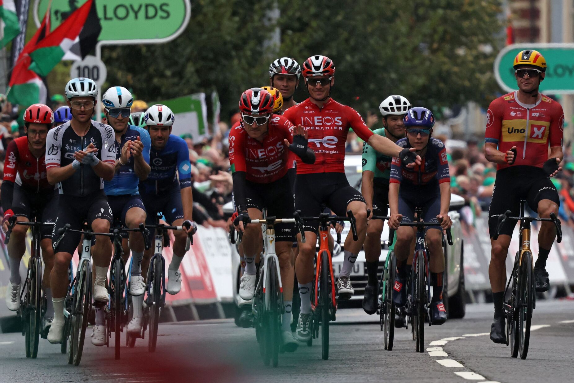 Afonso Eulálio fecha Volta à Grã-Bretanha em sexto, Geraint Thomas acabou carreira