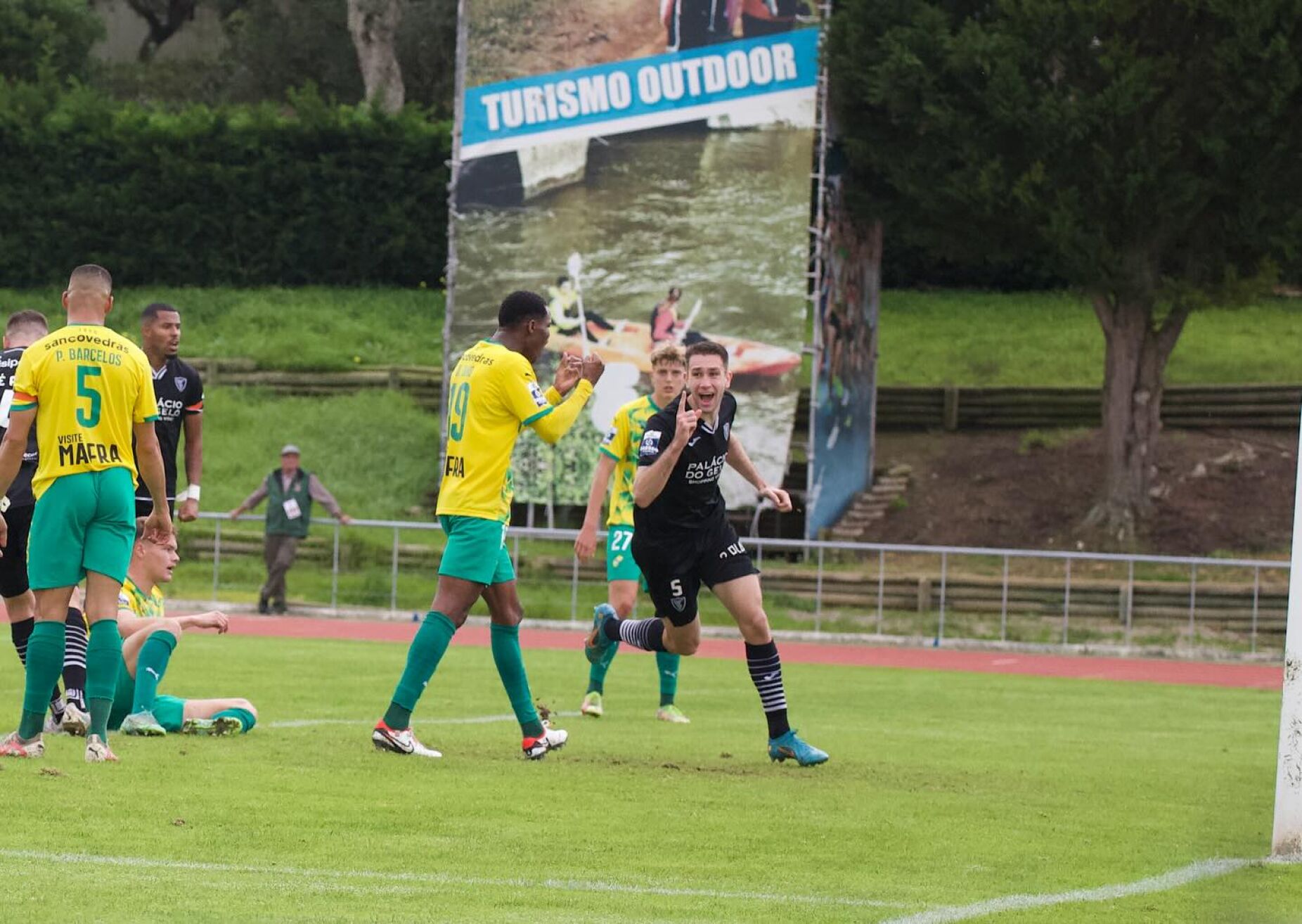 FC Porto B e Tondela empataram em jogo muito equilibrado