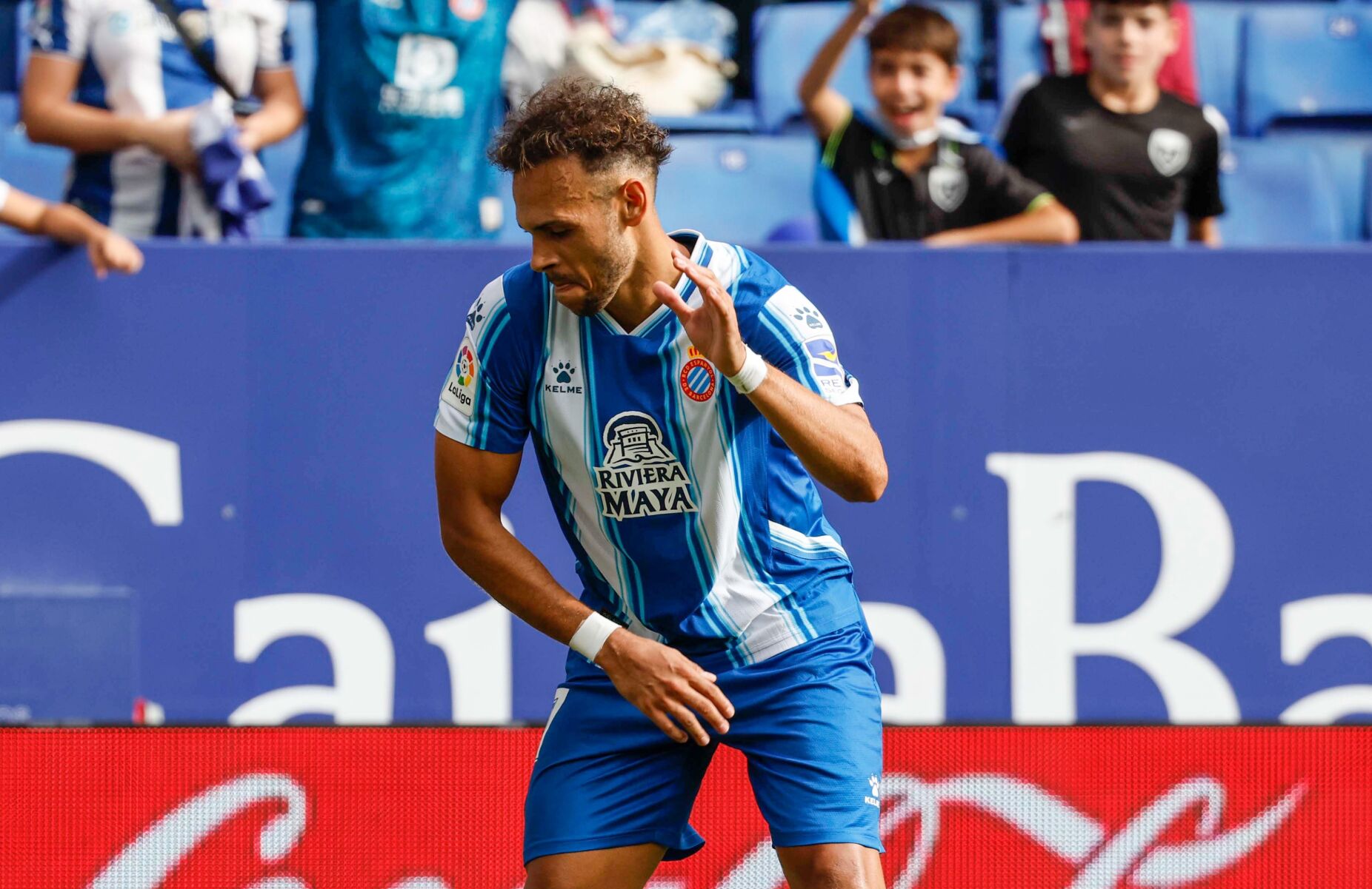 Jogador e dono do clube ao mesmo tempo? Braithwaite pode fazer história