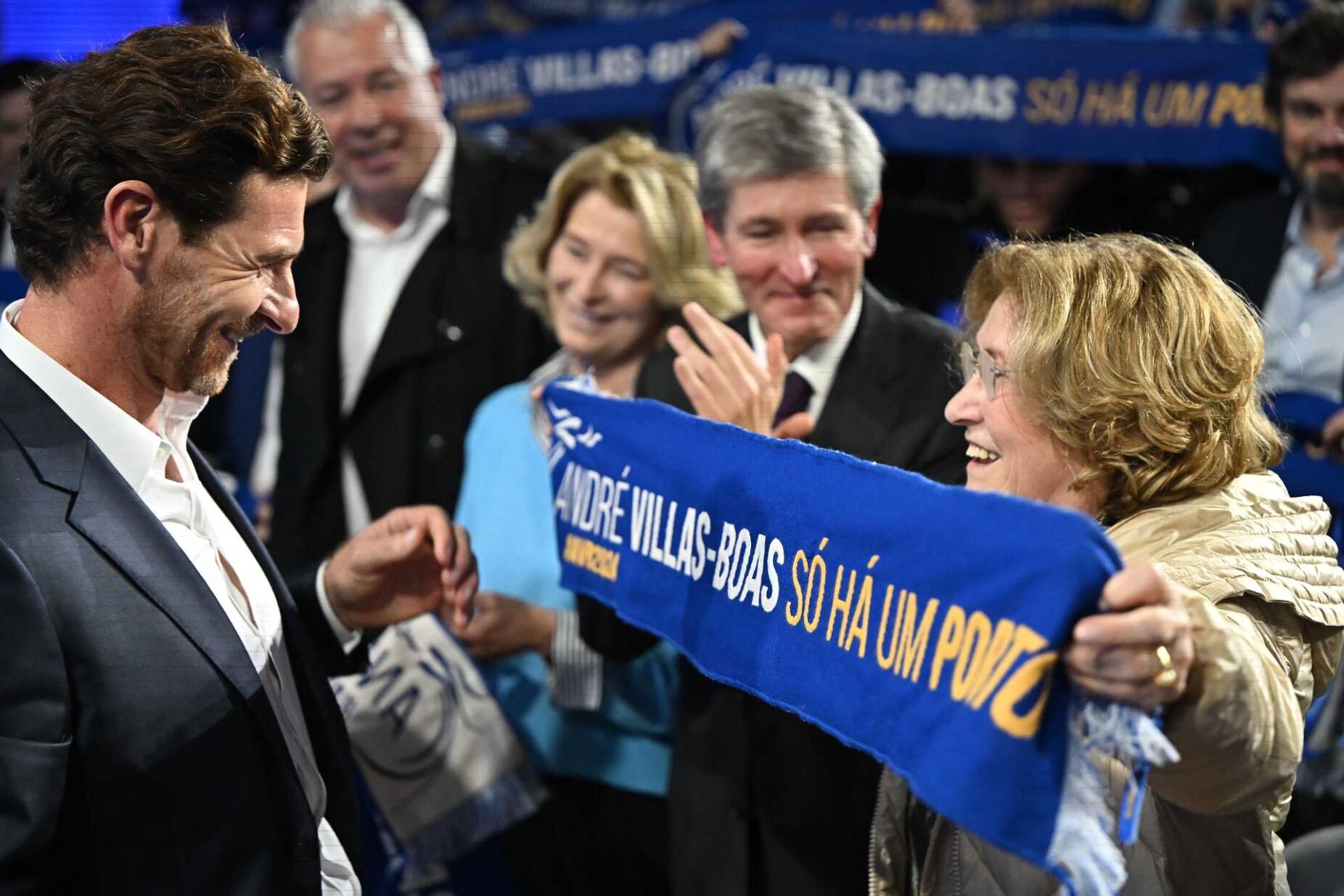 Cecília Pedroto reage com imagem a declaração de Pinto da Costa