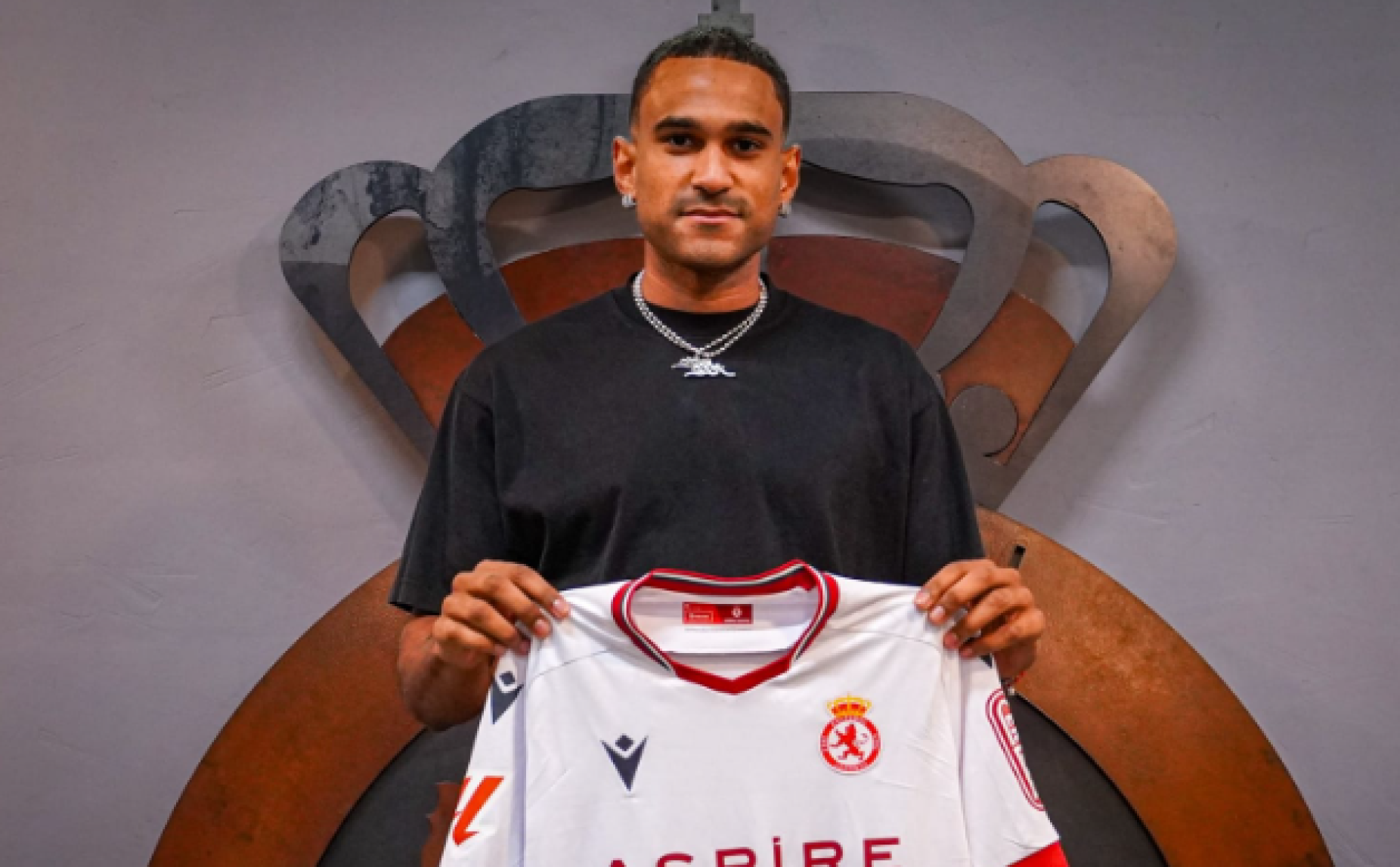 Mboula já tem clube depois de ser dispensado pelo Gil Vicente